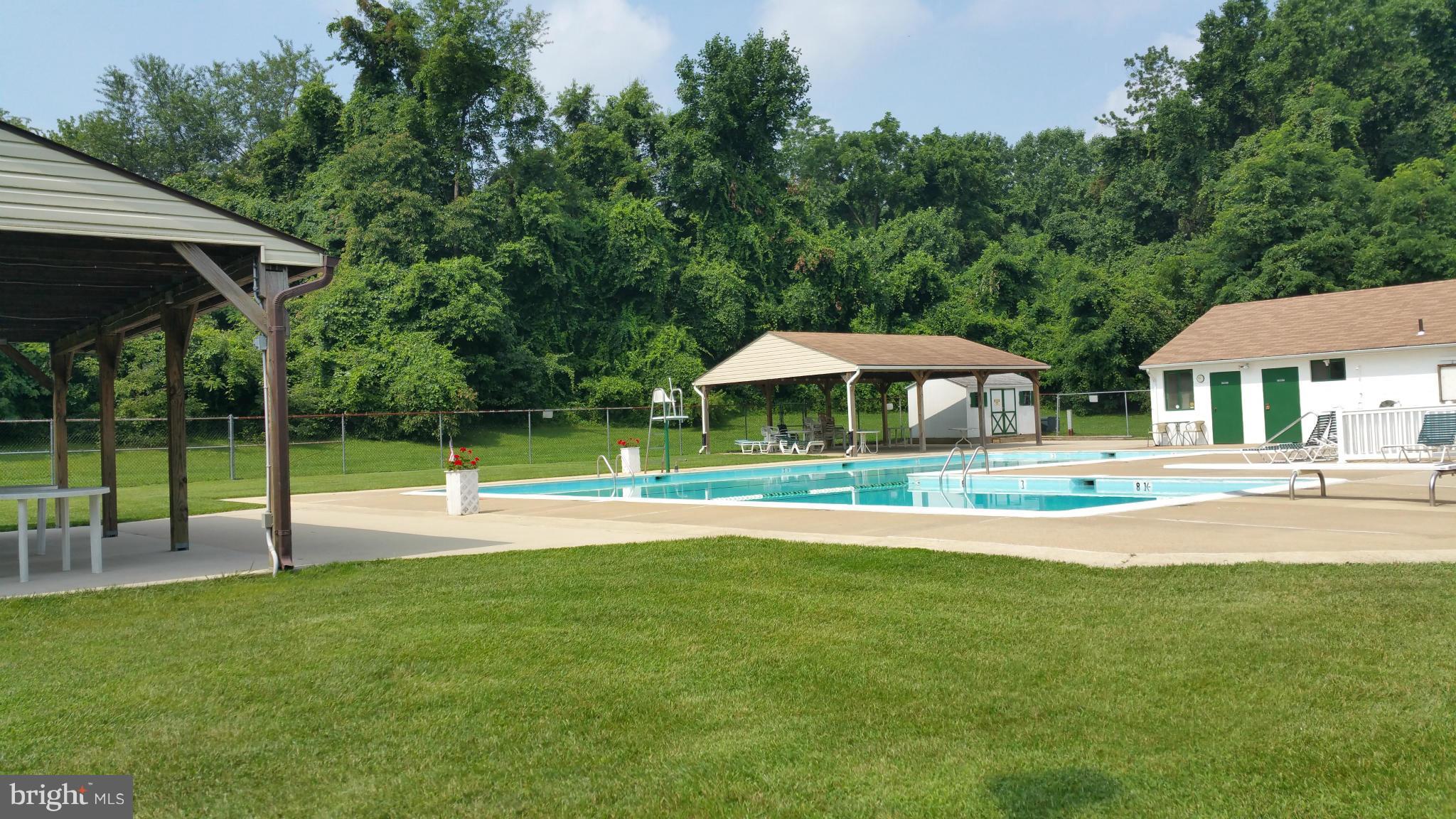 GREENHILL MANOR - Residential