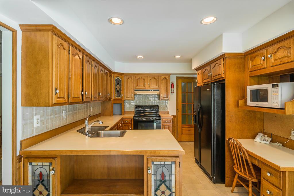 GREENHILL MANOR - Residential