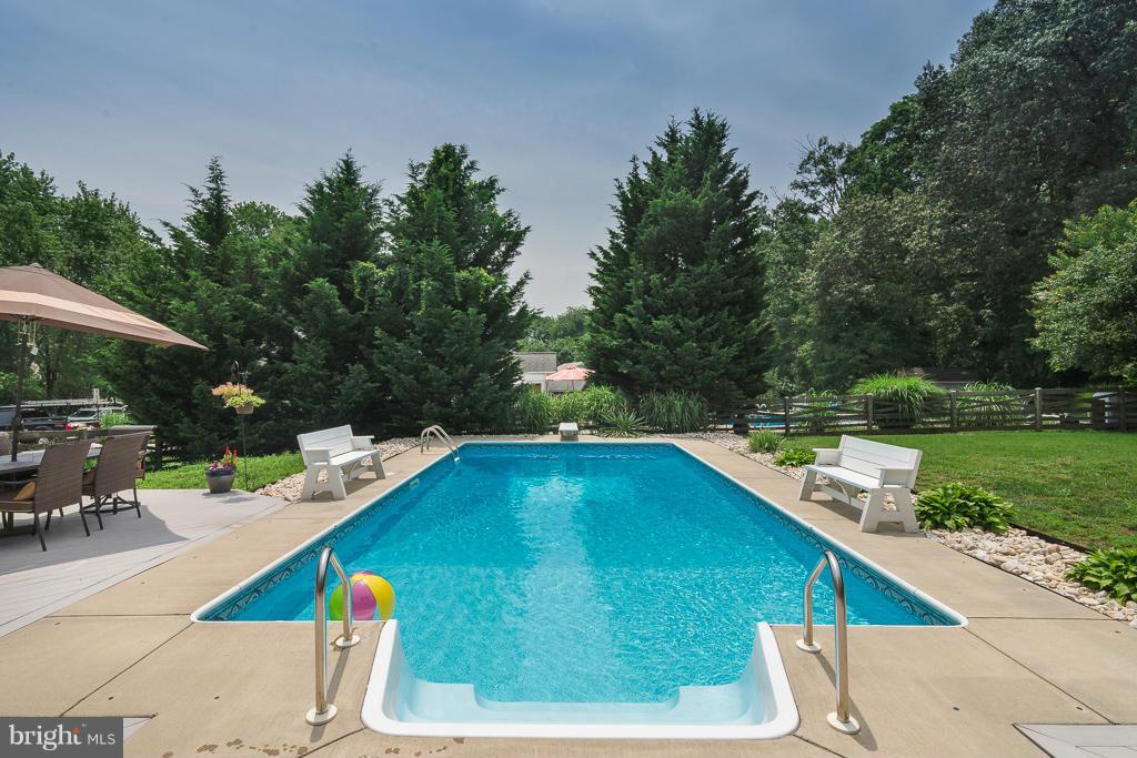 GREENHILL MANOR - Residential