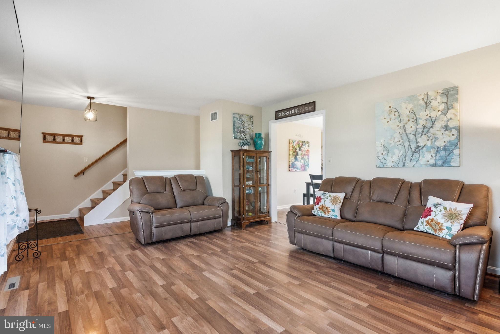 RIDGEVIEW - Residential