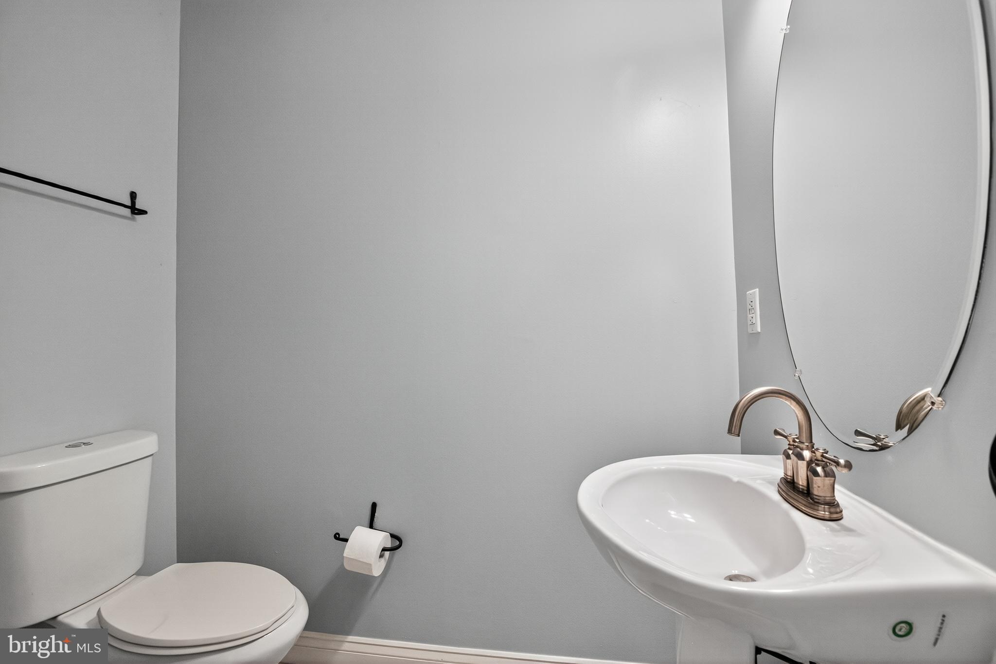 TOWNES AT CAMERON PARKE - Residential