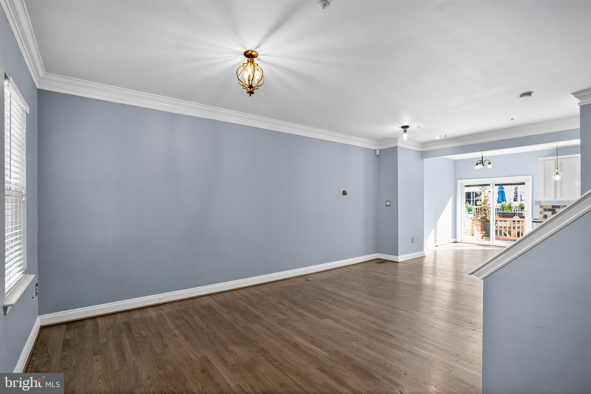 TOWNES AT CAMERON PARKE - Residential