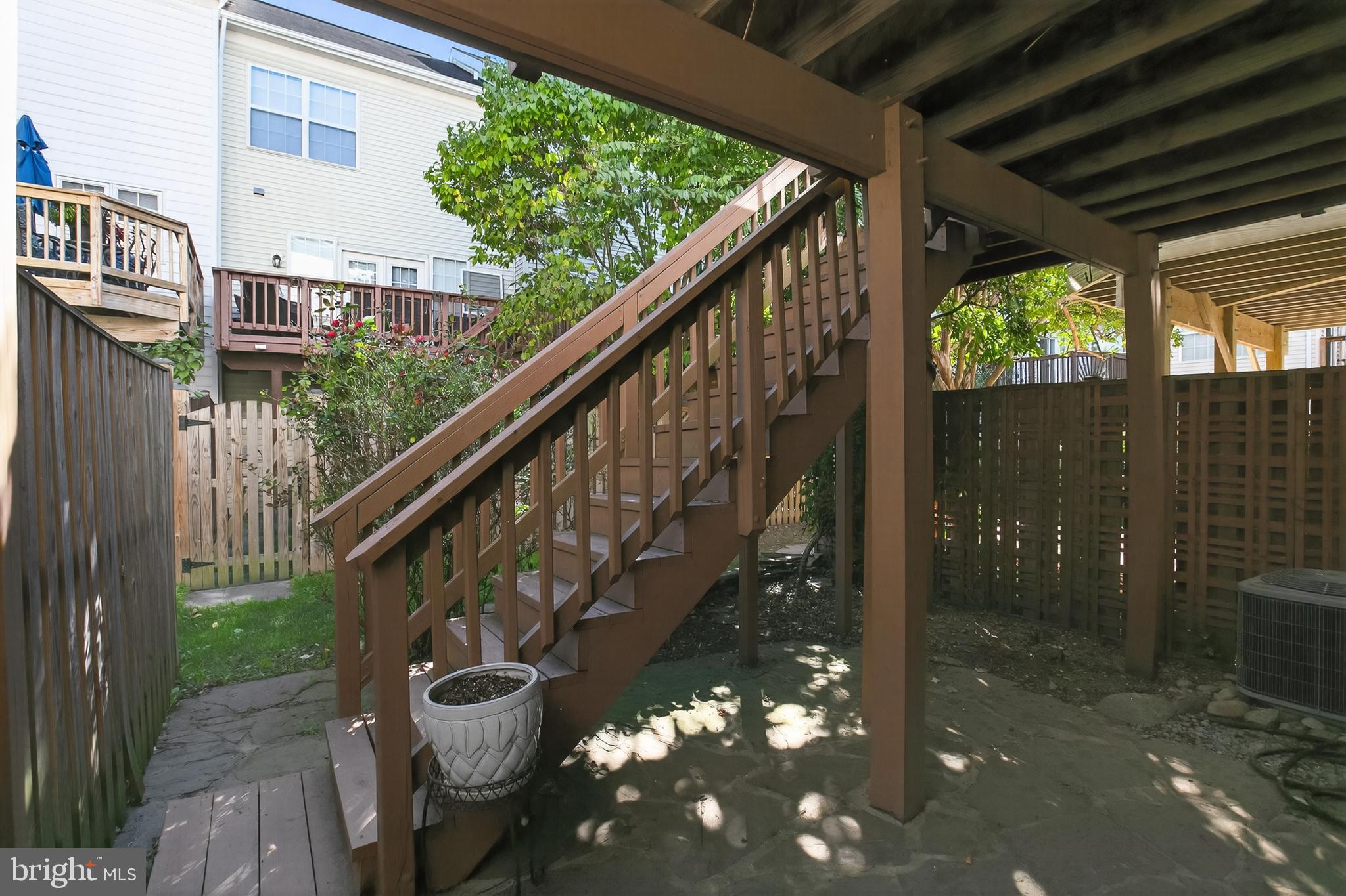 TOWNES AT CAMERON PARKE - Residential