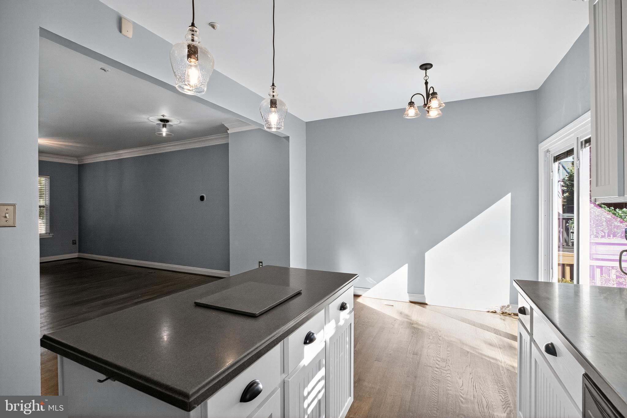 TOWNES AT CAMERON PARKE - Residential