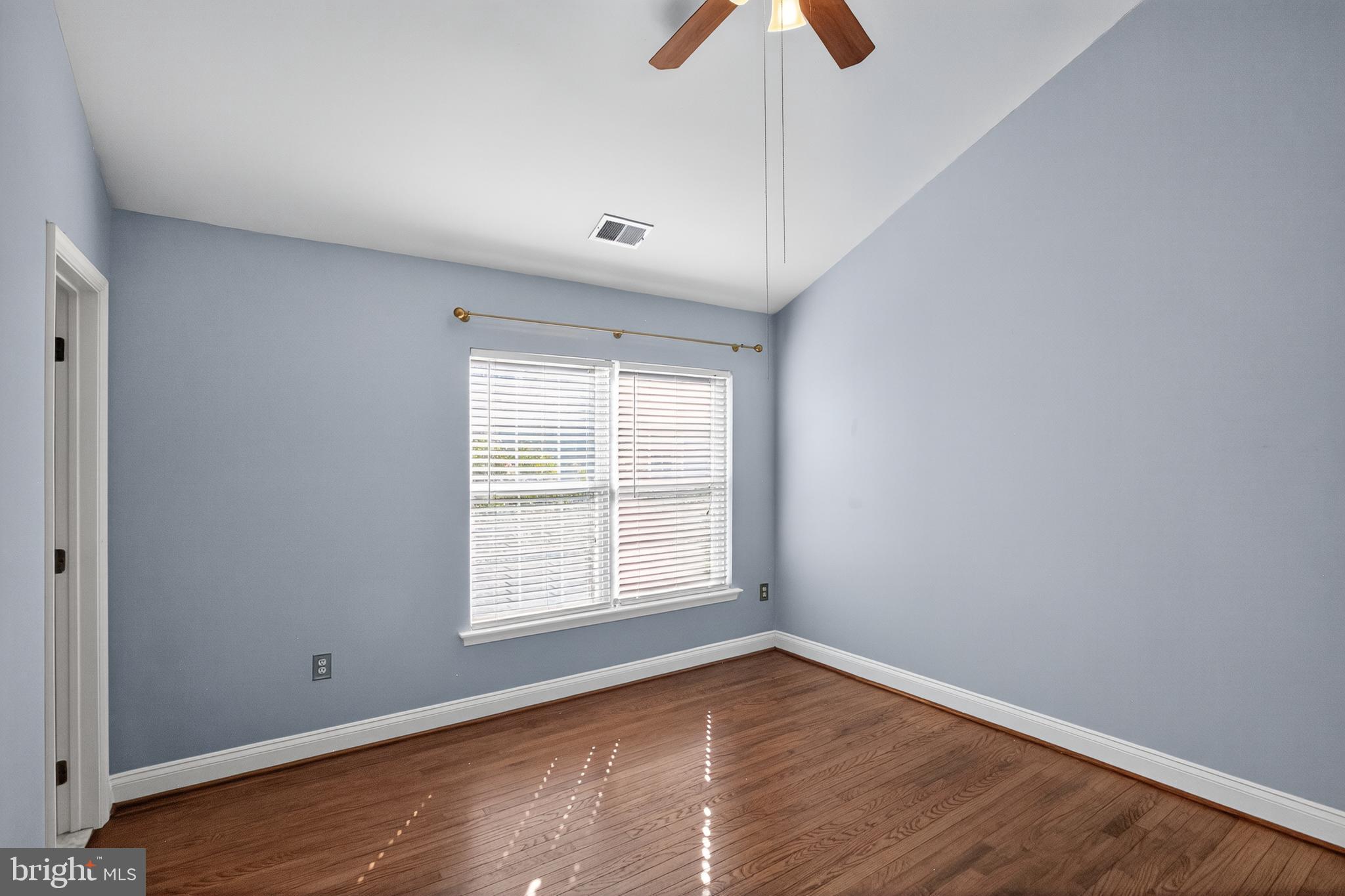 TOWNES AT CAMERON PARKE - Residential