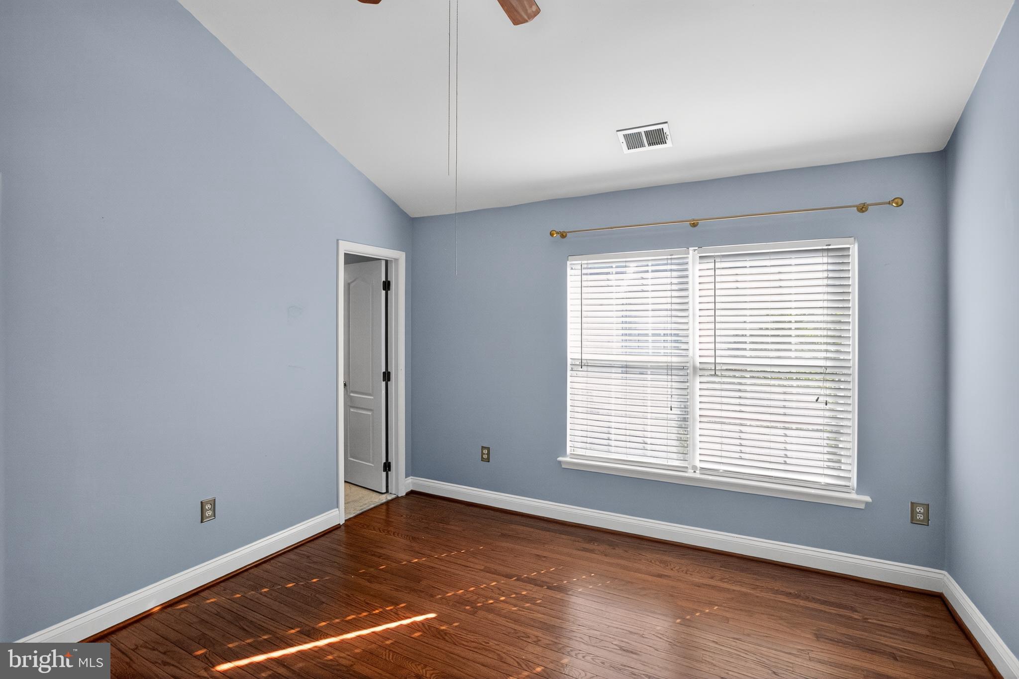 TOWNES AT CAMERON PARKE - Residential