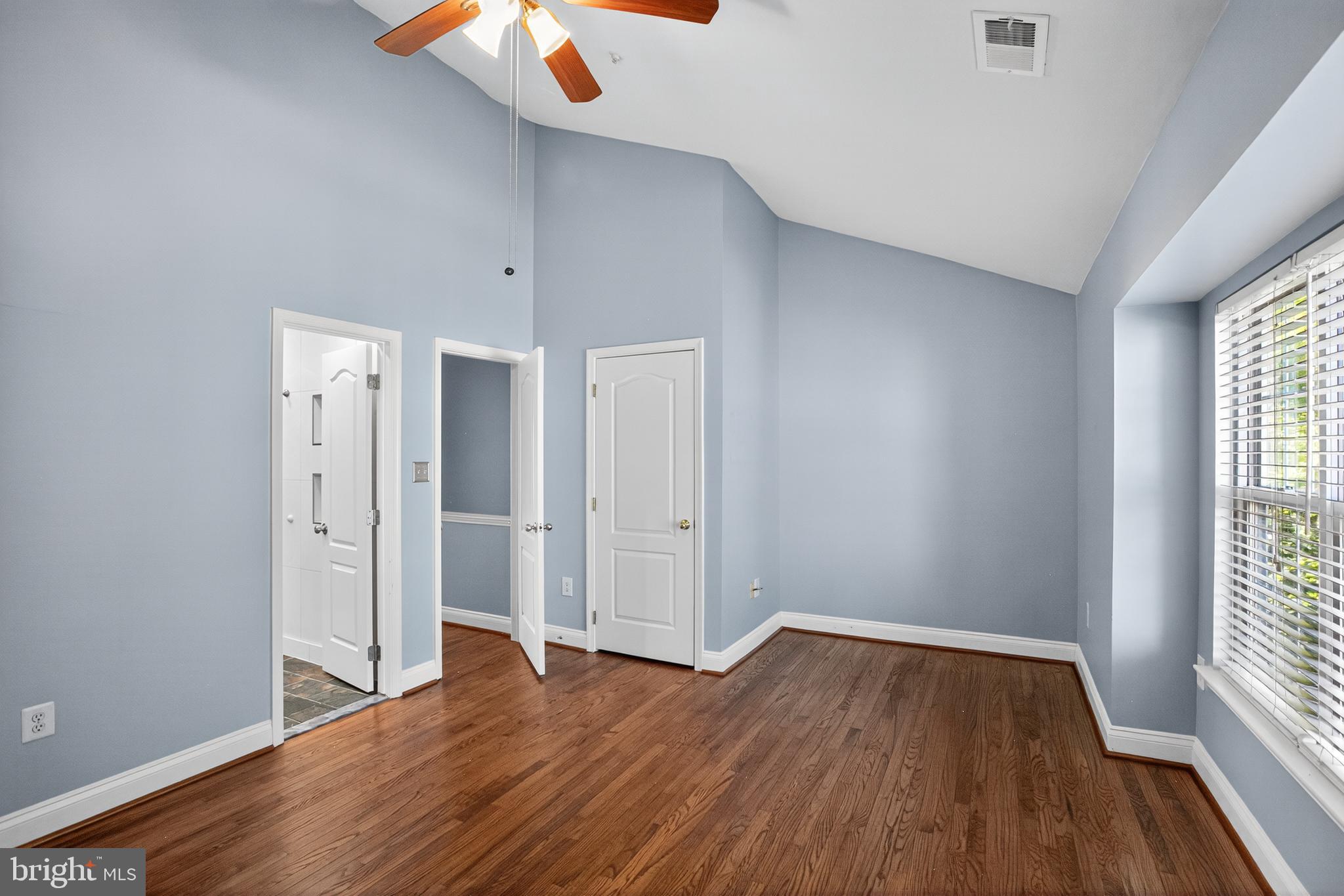 TOWNES AT CAMERON PARKE - Residential