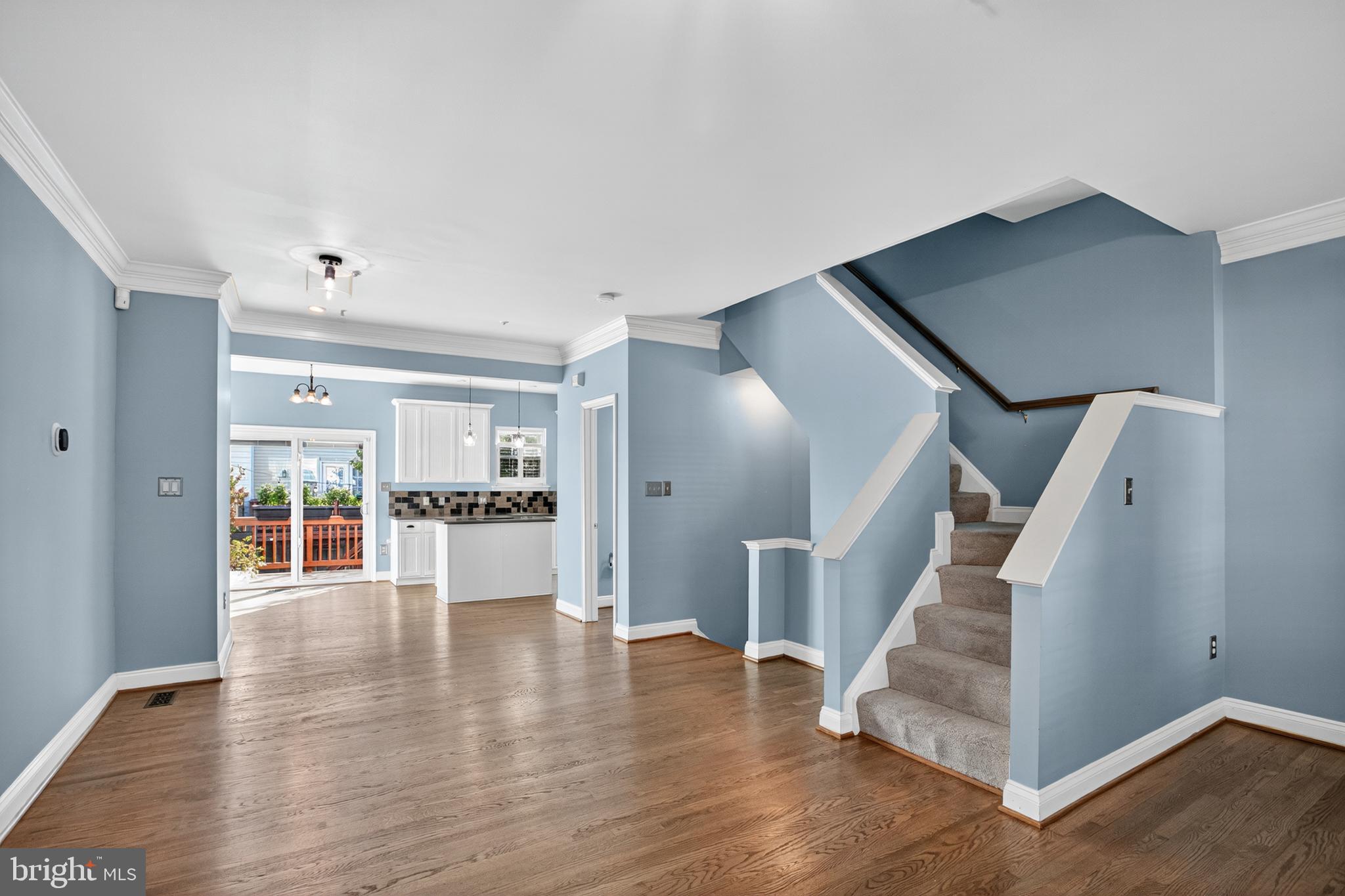 TOWNES AT CAMERON PARKE - Residential