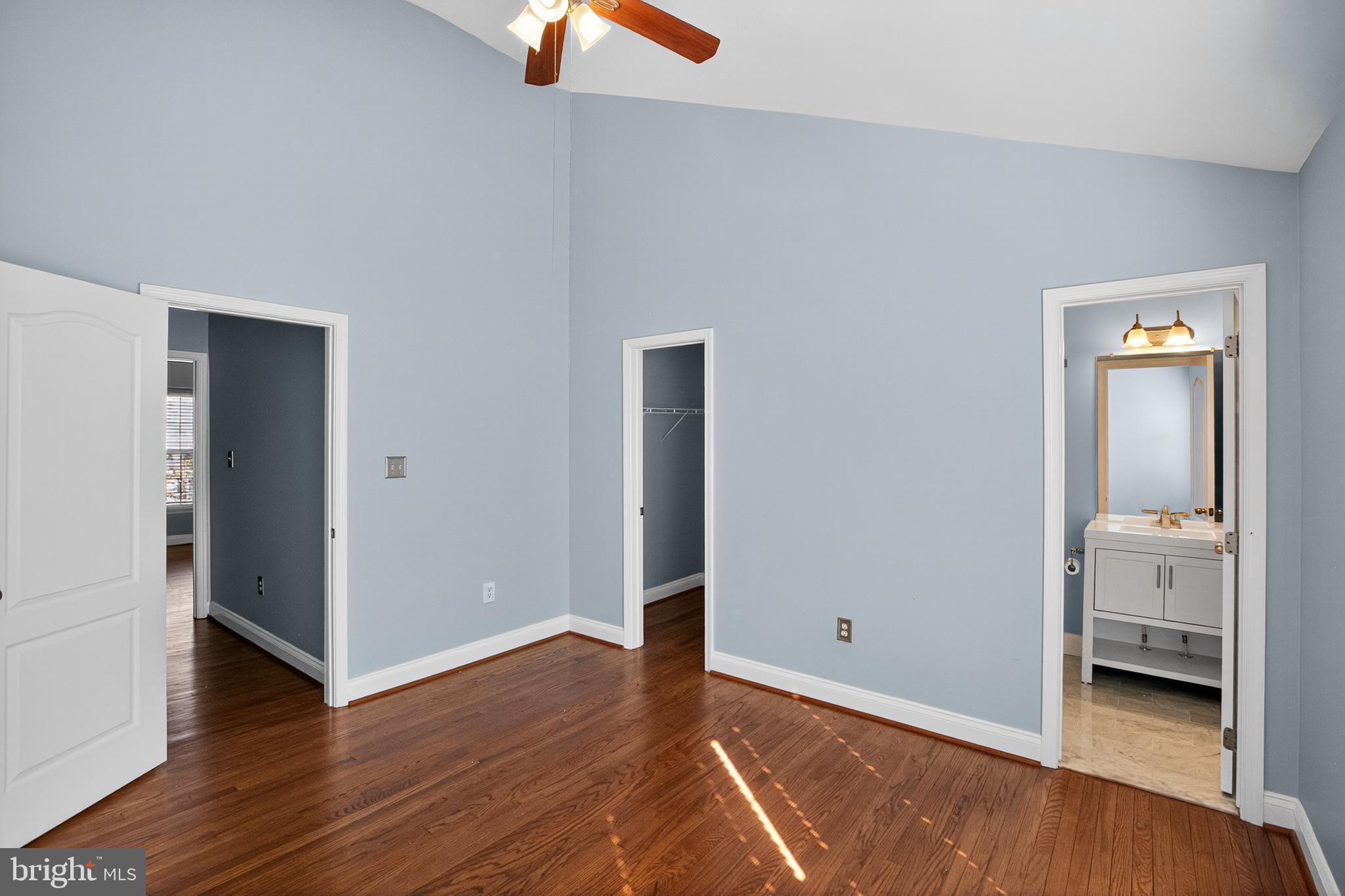 TOWNES AT CAMERON PARKE - Residential