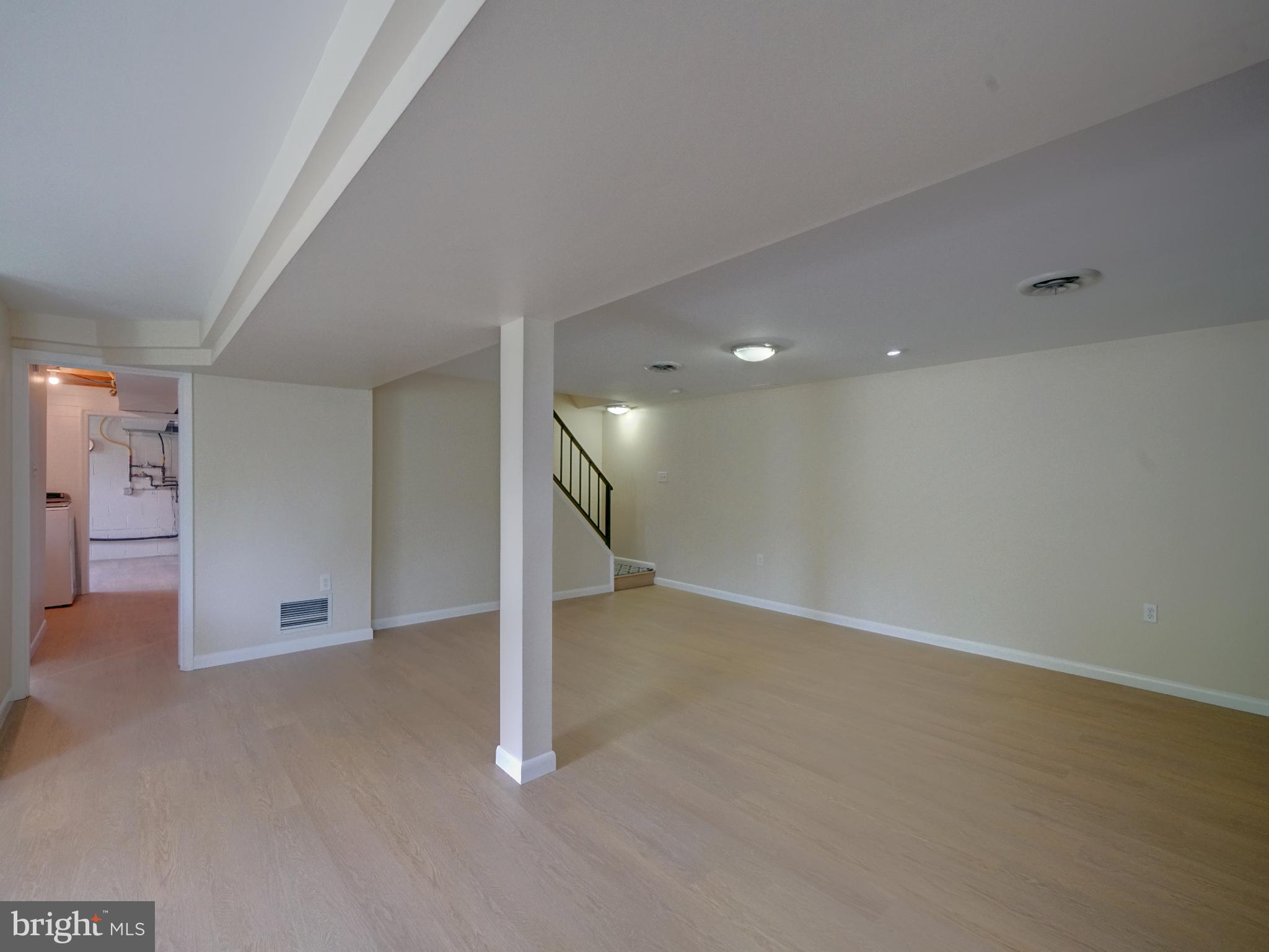 HAMMOND VILLAGE - Residential