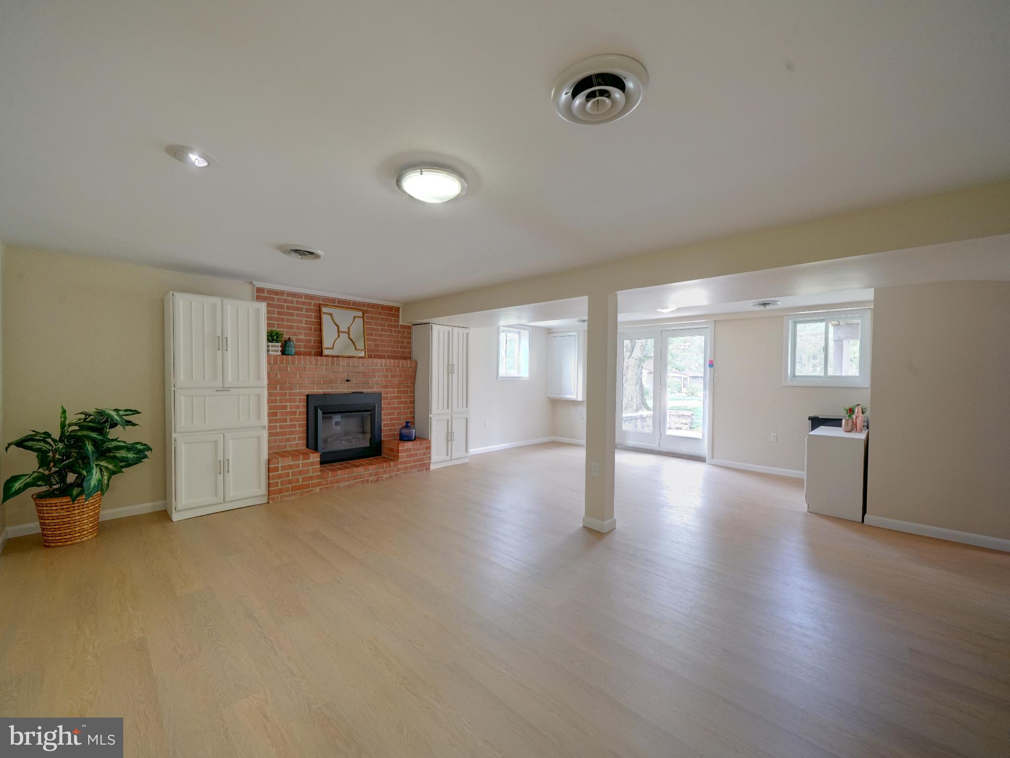 HAMMOND VILLAGE - Residential