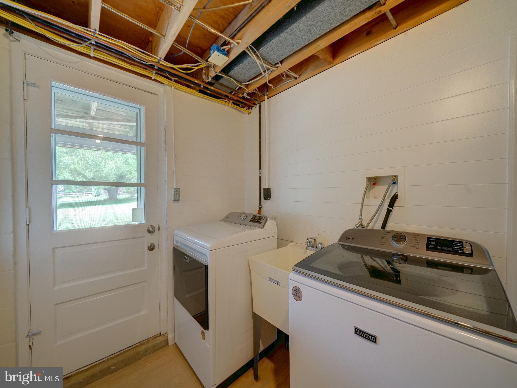 HAMMOND VILLAGE - Residential