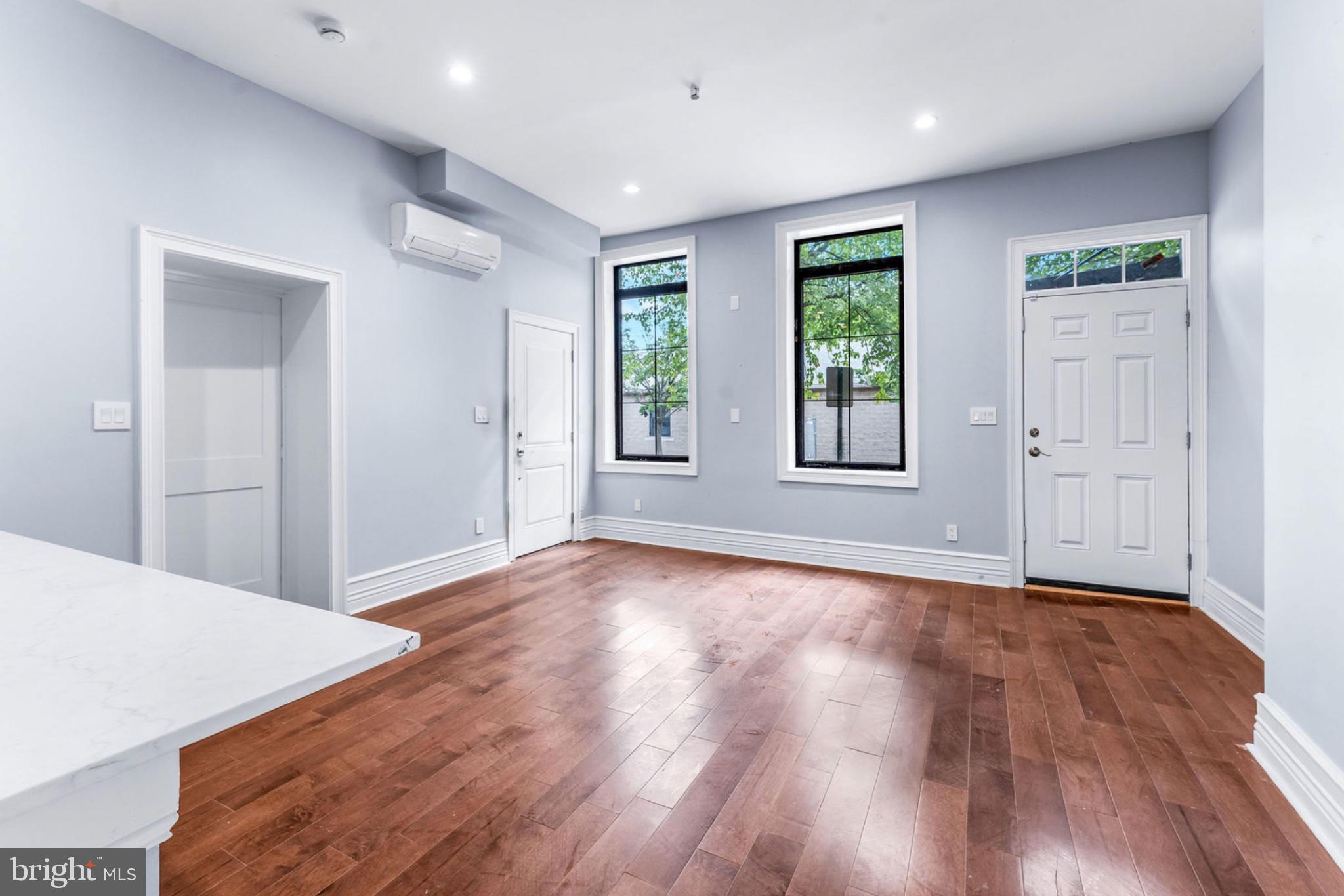 1100 W LAFAYETTE AVENUE 2