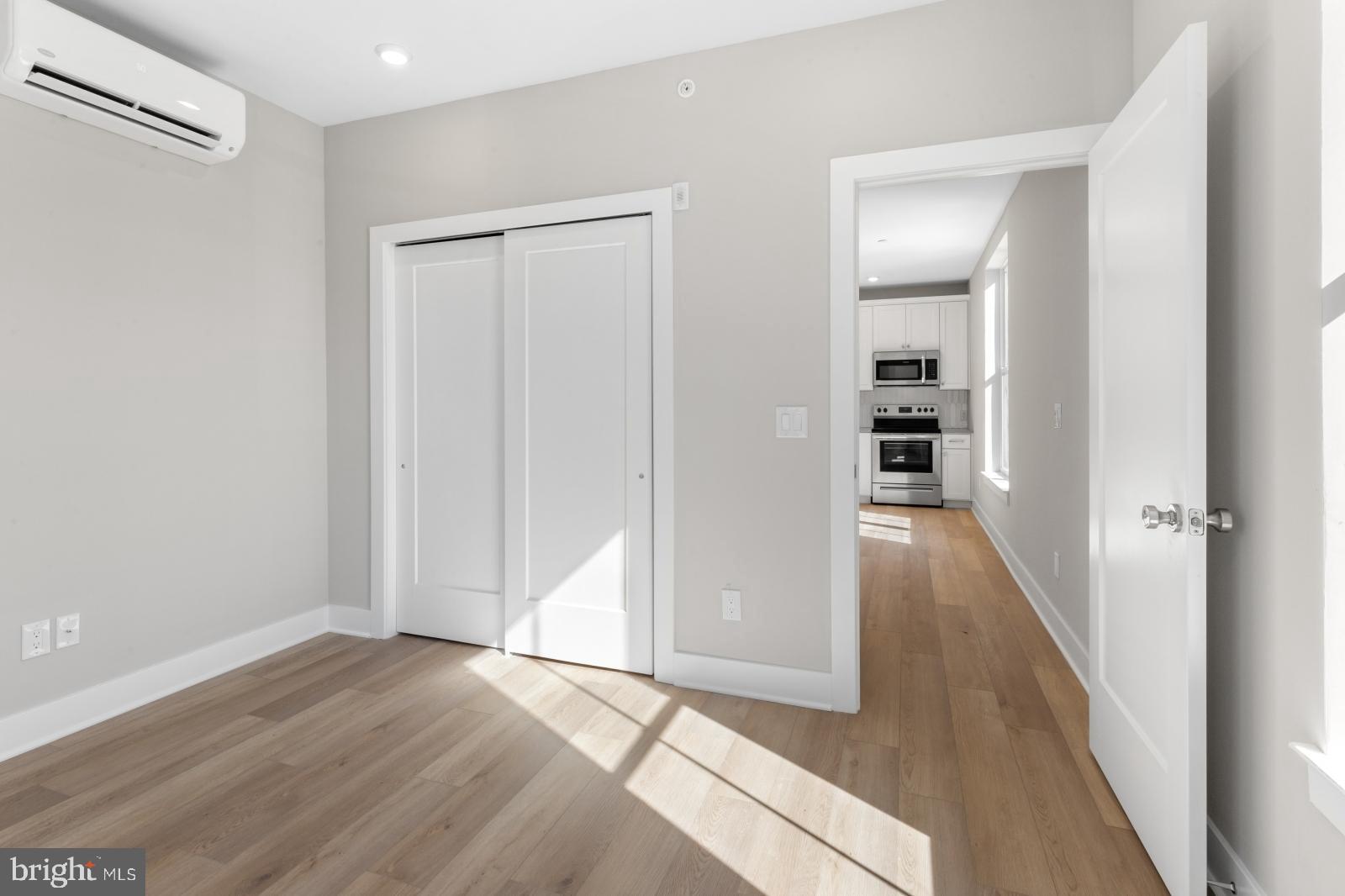 ROXBOROUGH - Residential Lease