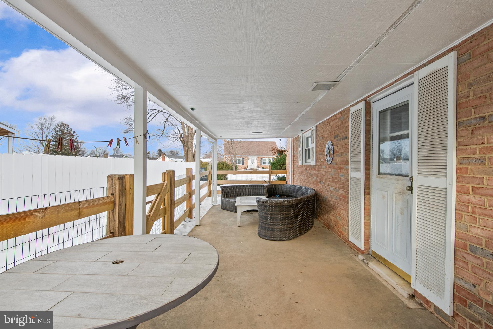 WHITFIELD - Residential