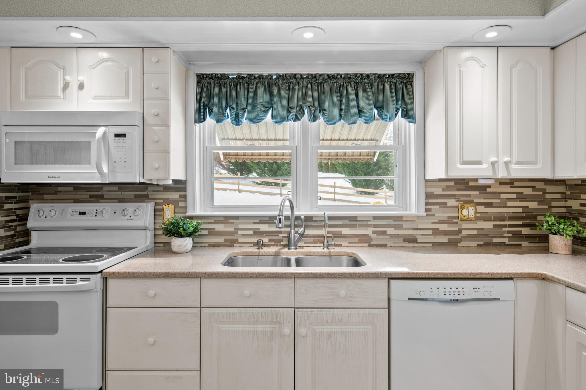 WHITFIELD - Residential