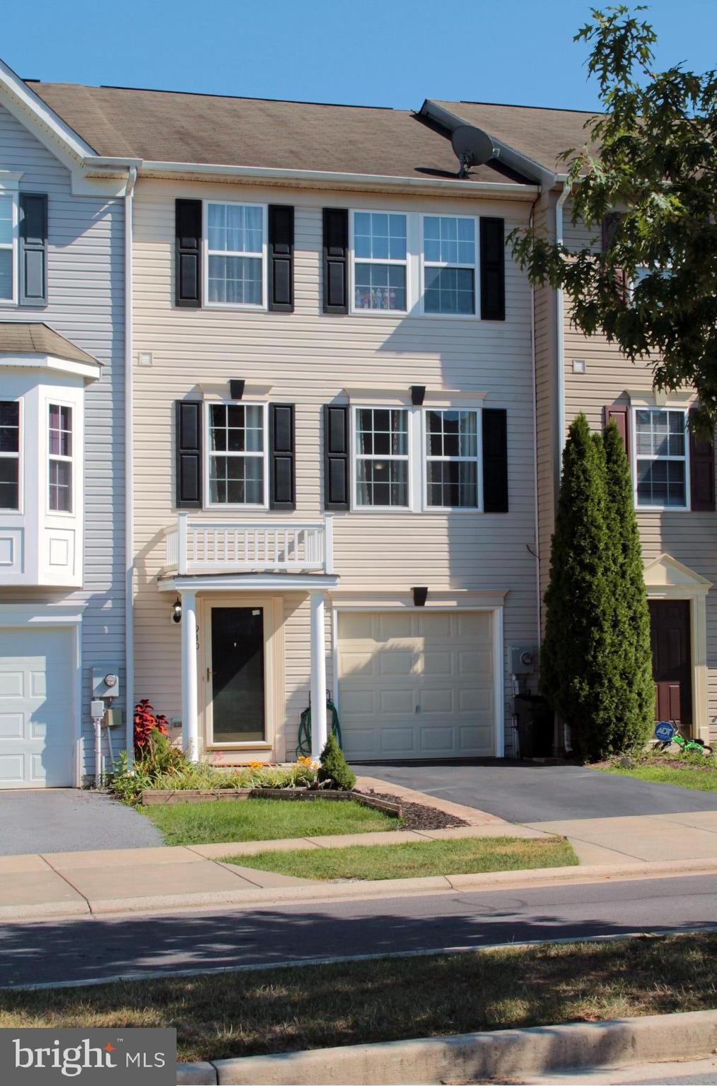 PARK OVERLOOK TOWNHOMES - Residential