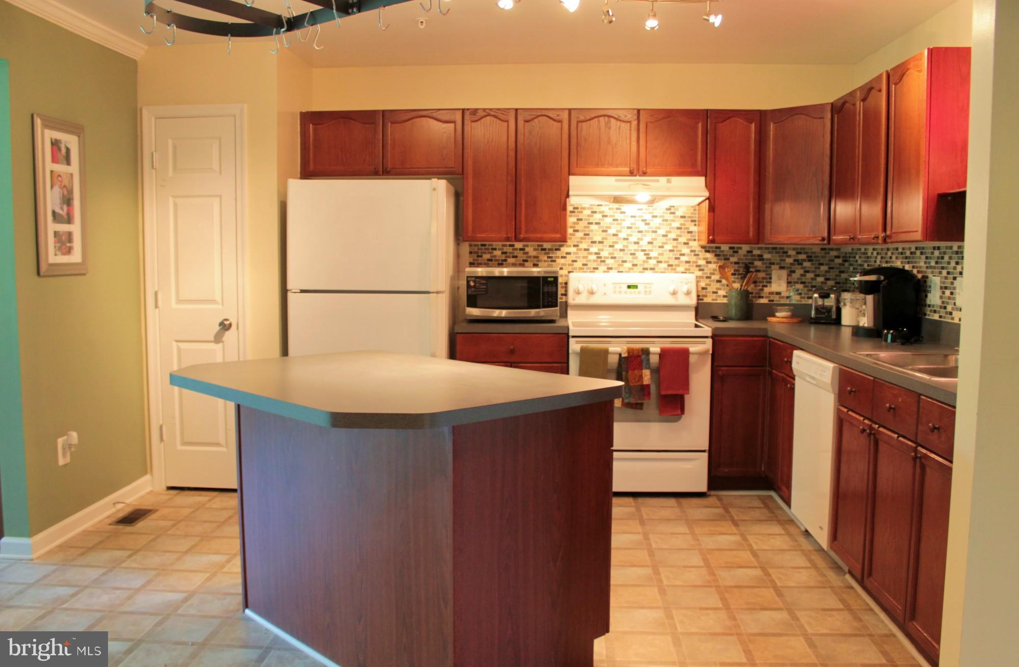 PARK OVERLOOK TOWNHOMES - Residential