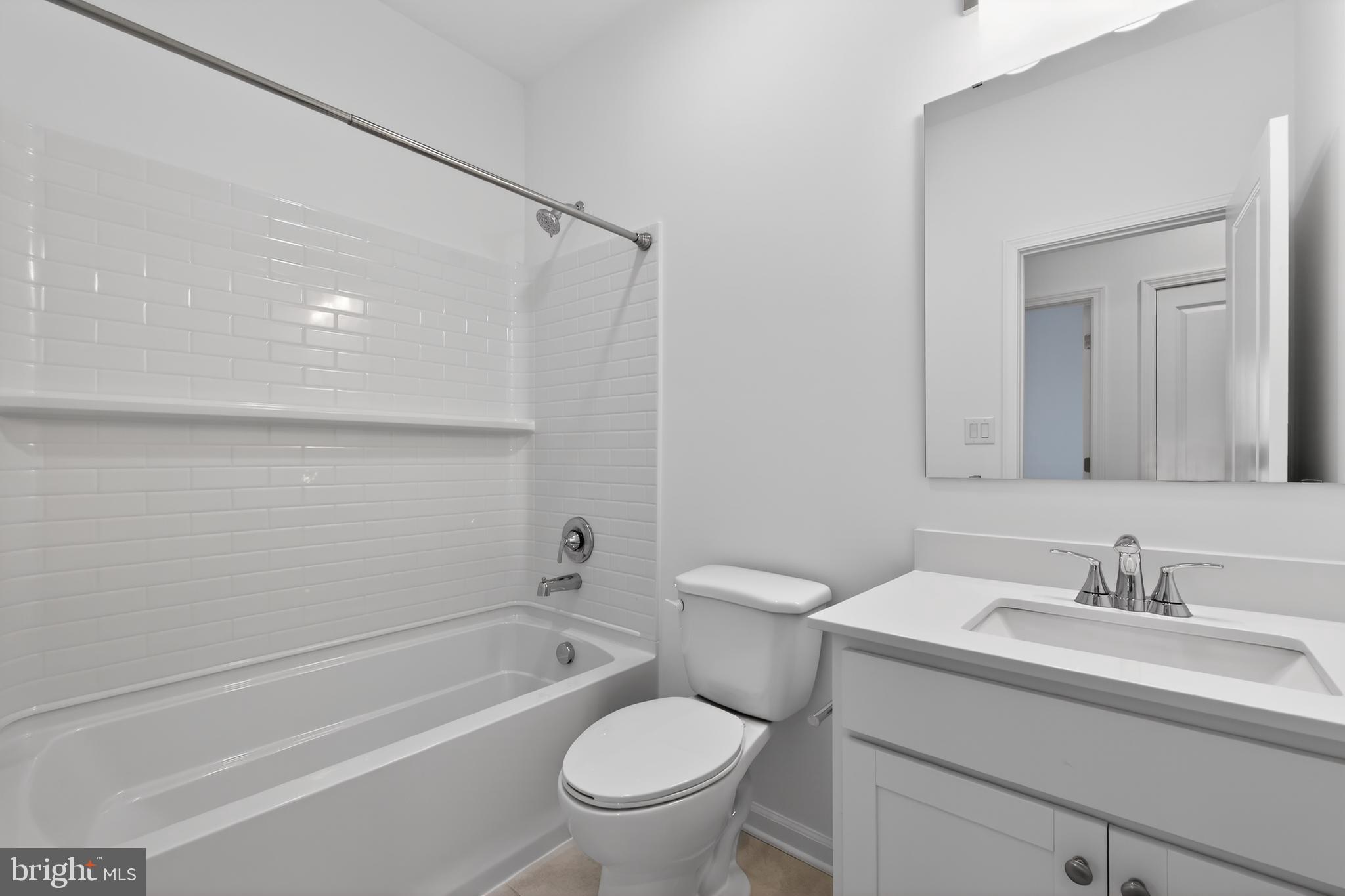 CAPTAINS WAY - Residential