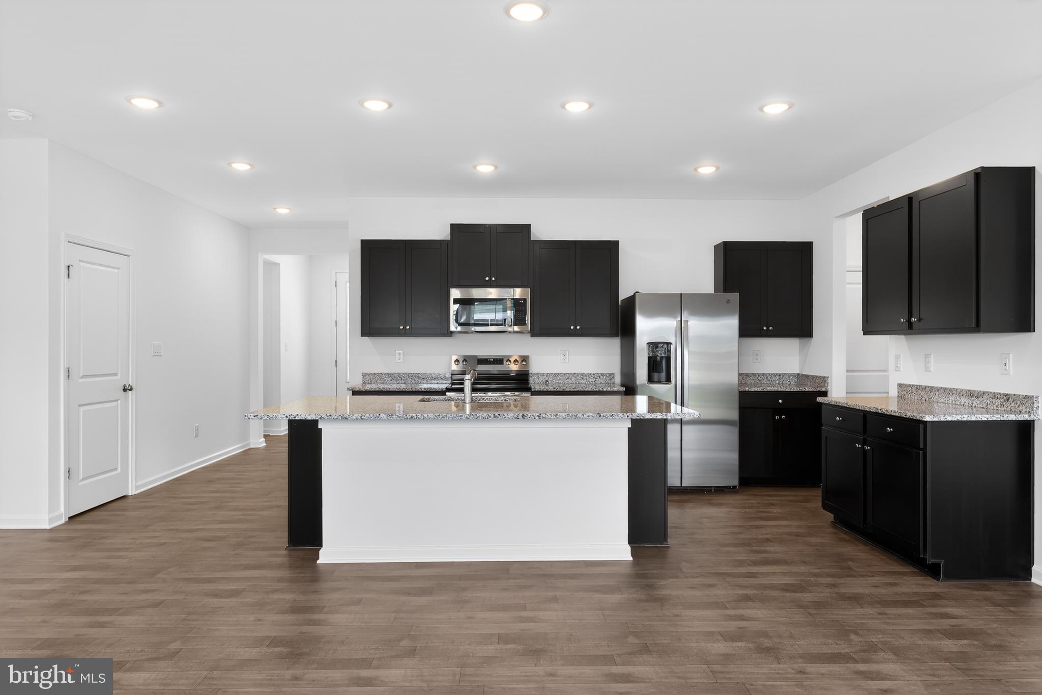 15016 BOATSWAIN AVENUE