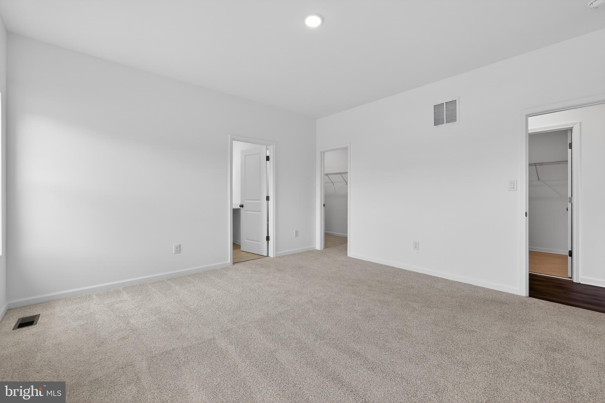 CAPTAINS WAY - Residential