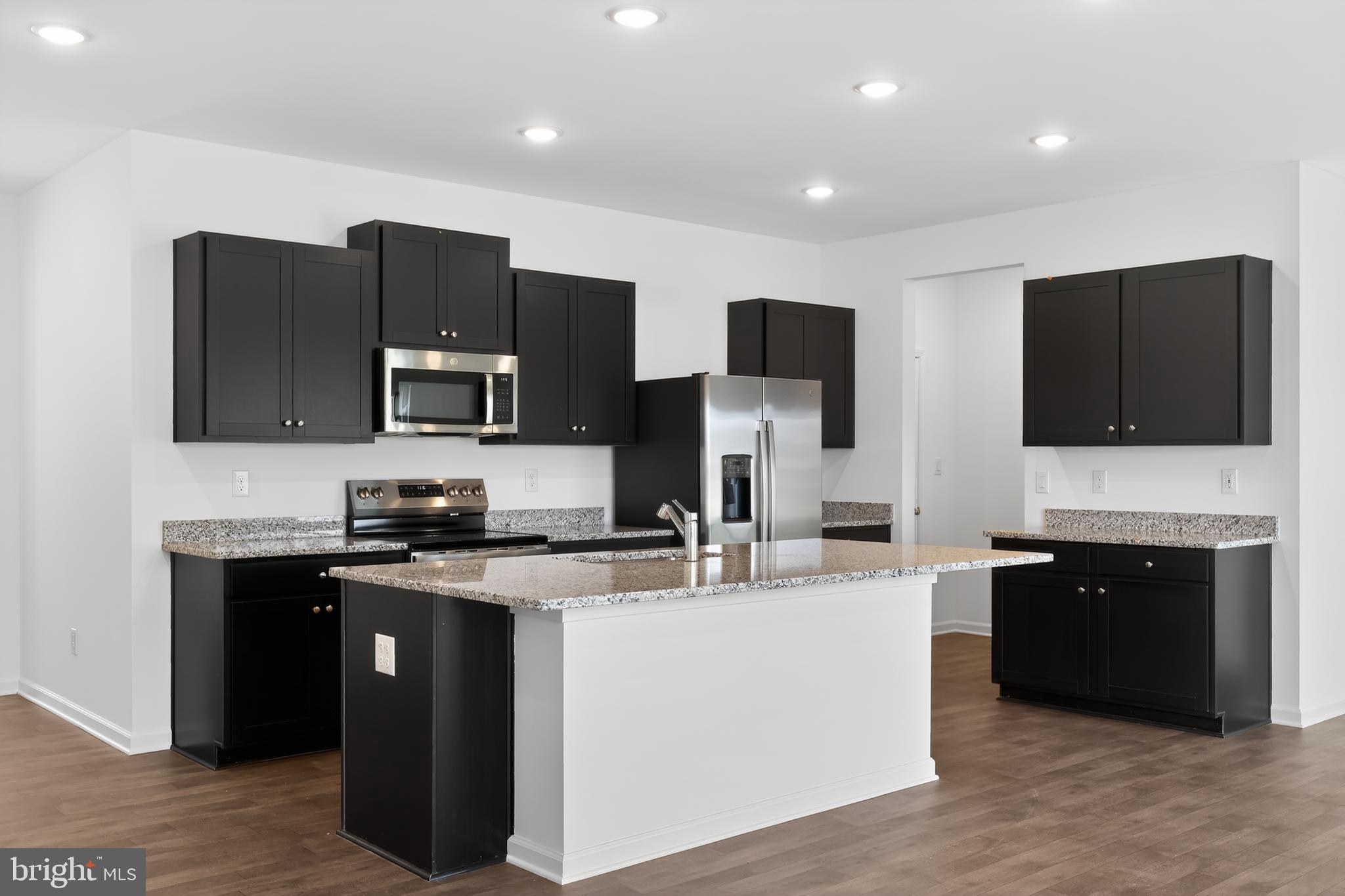 15016 BOATSWAIN AVENUE