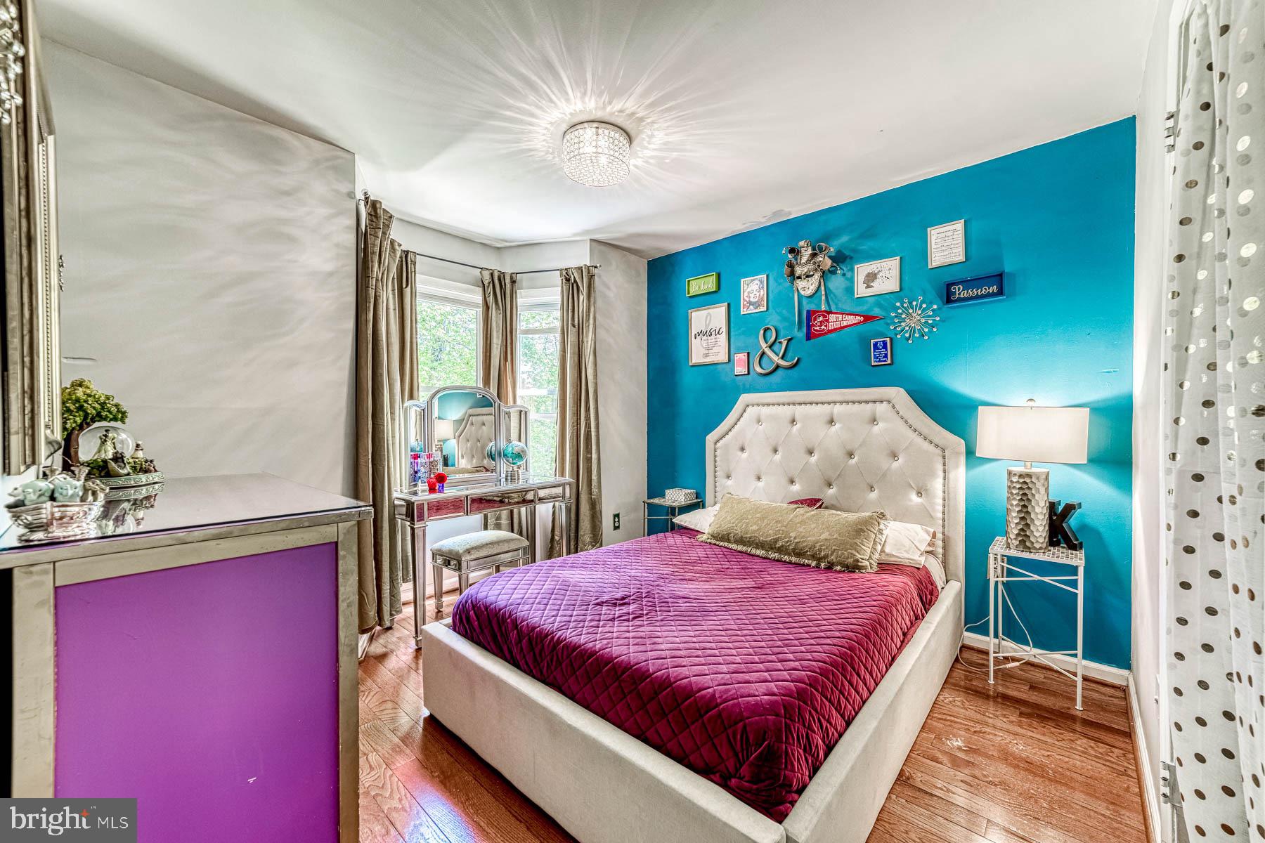 LAKE RIDGE - Residential