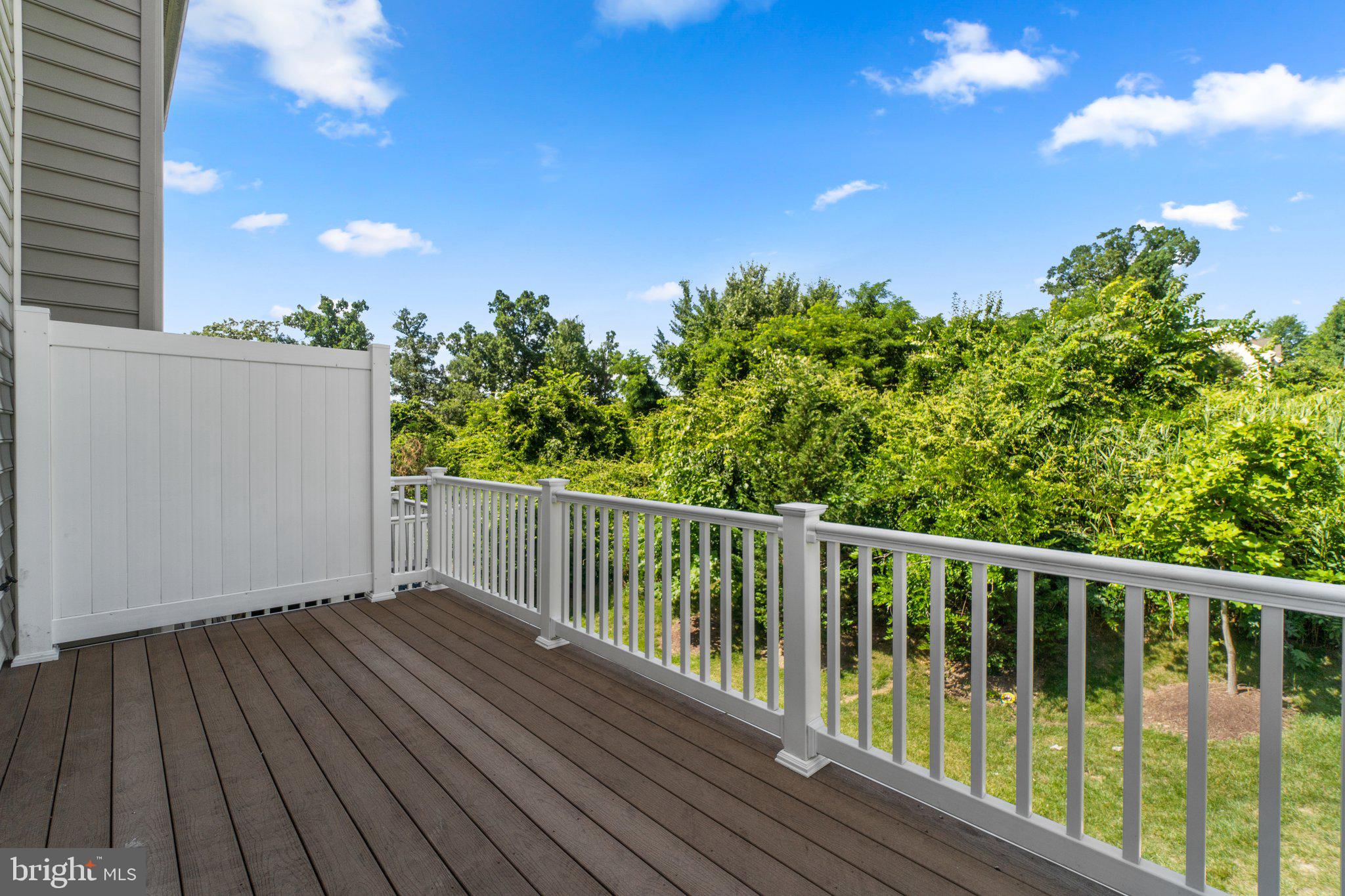 HOWARD SQUARE - Residential