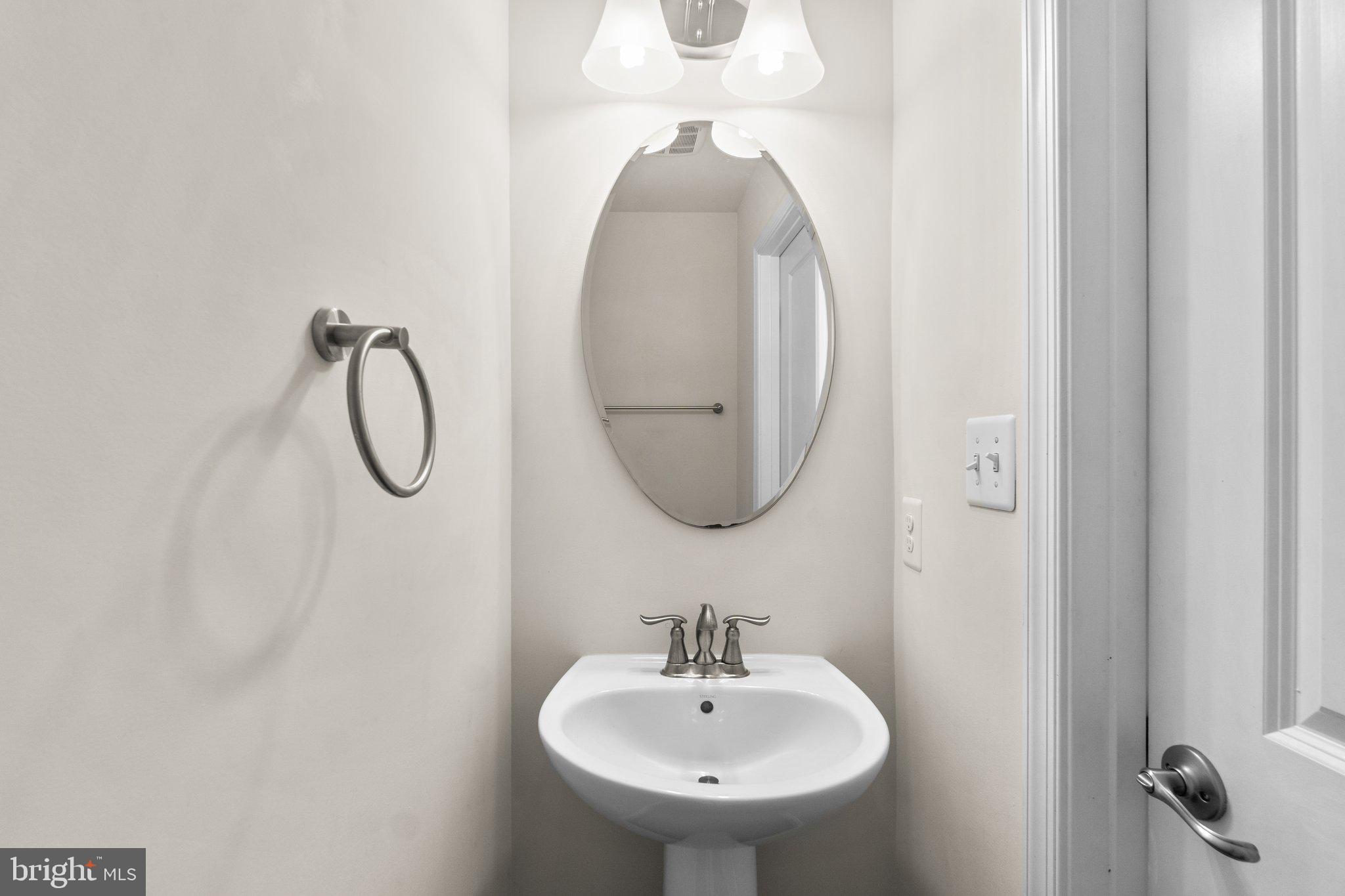 HOWARD SQUARE - Residential