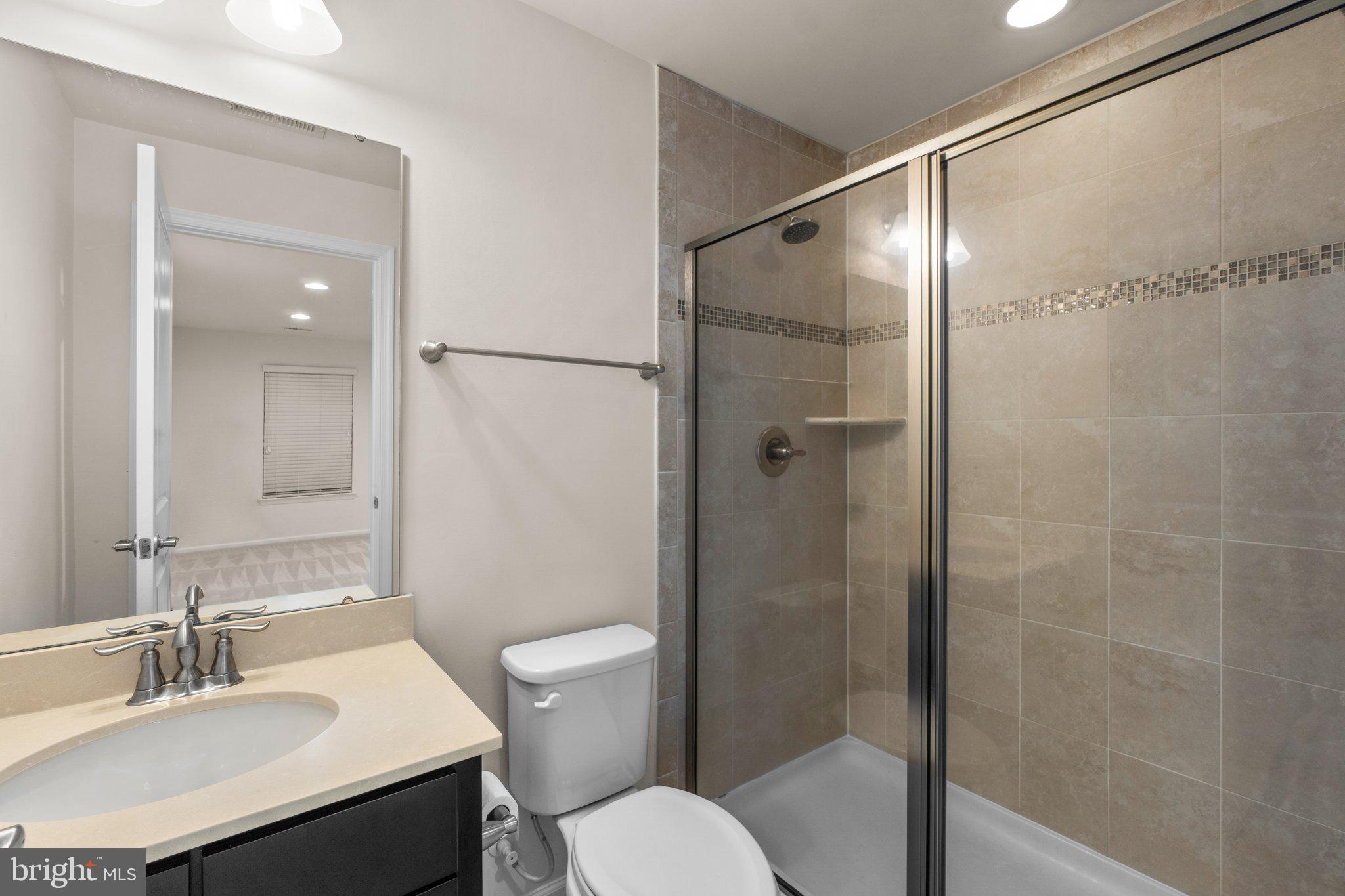 HOWARD SQUARE - Residential