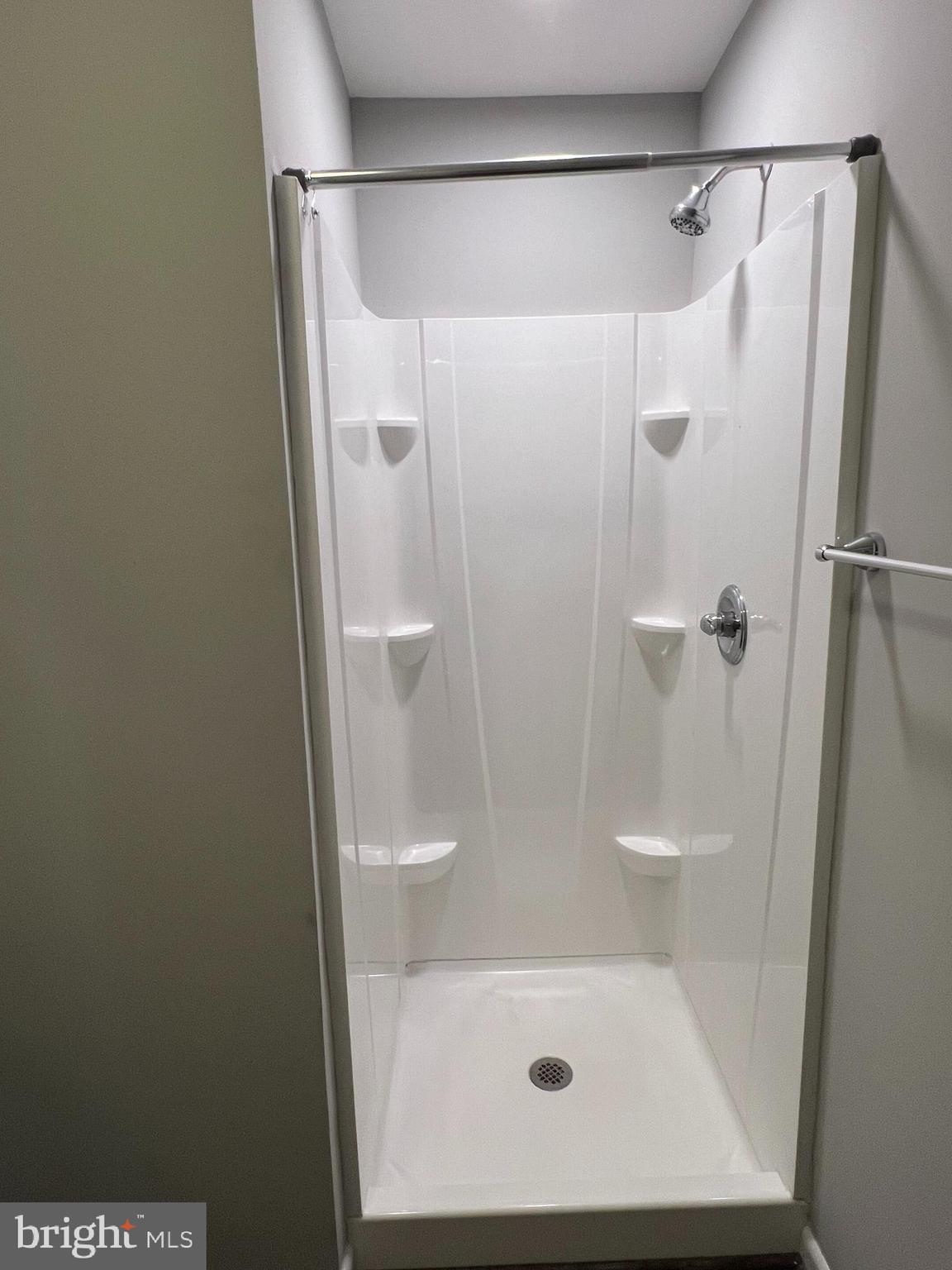 KELLERS ADDITION - Residential Lease