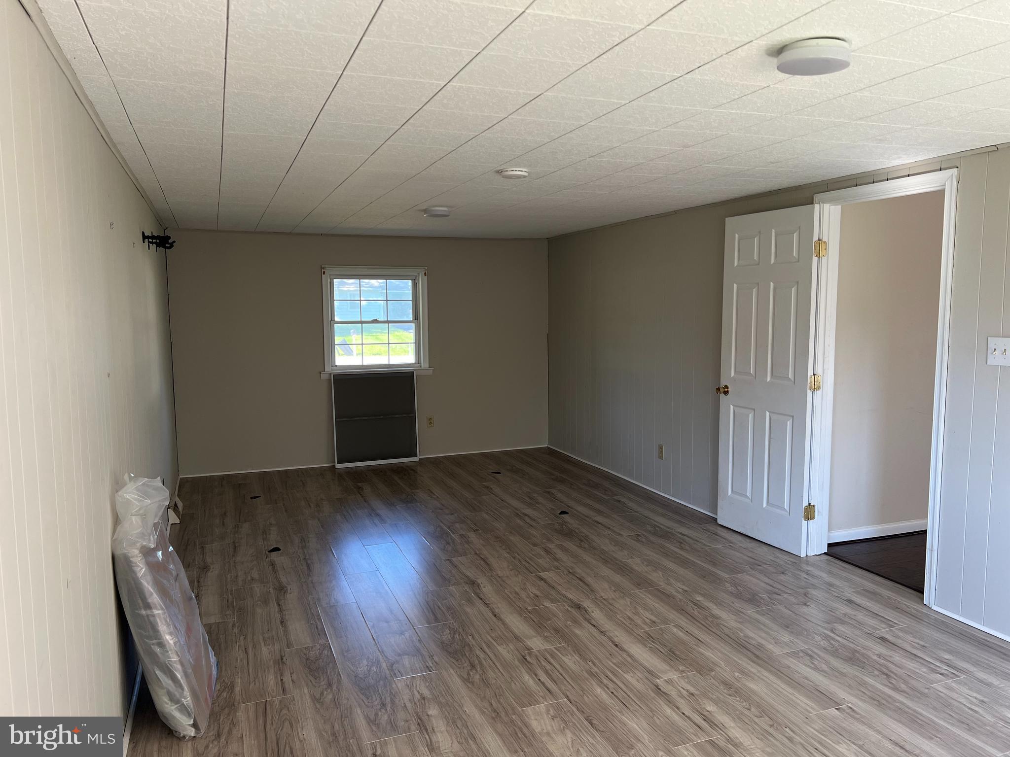 KELLERS ADDITION - Residential Lease