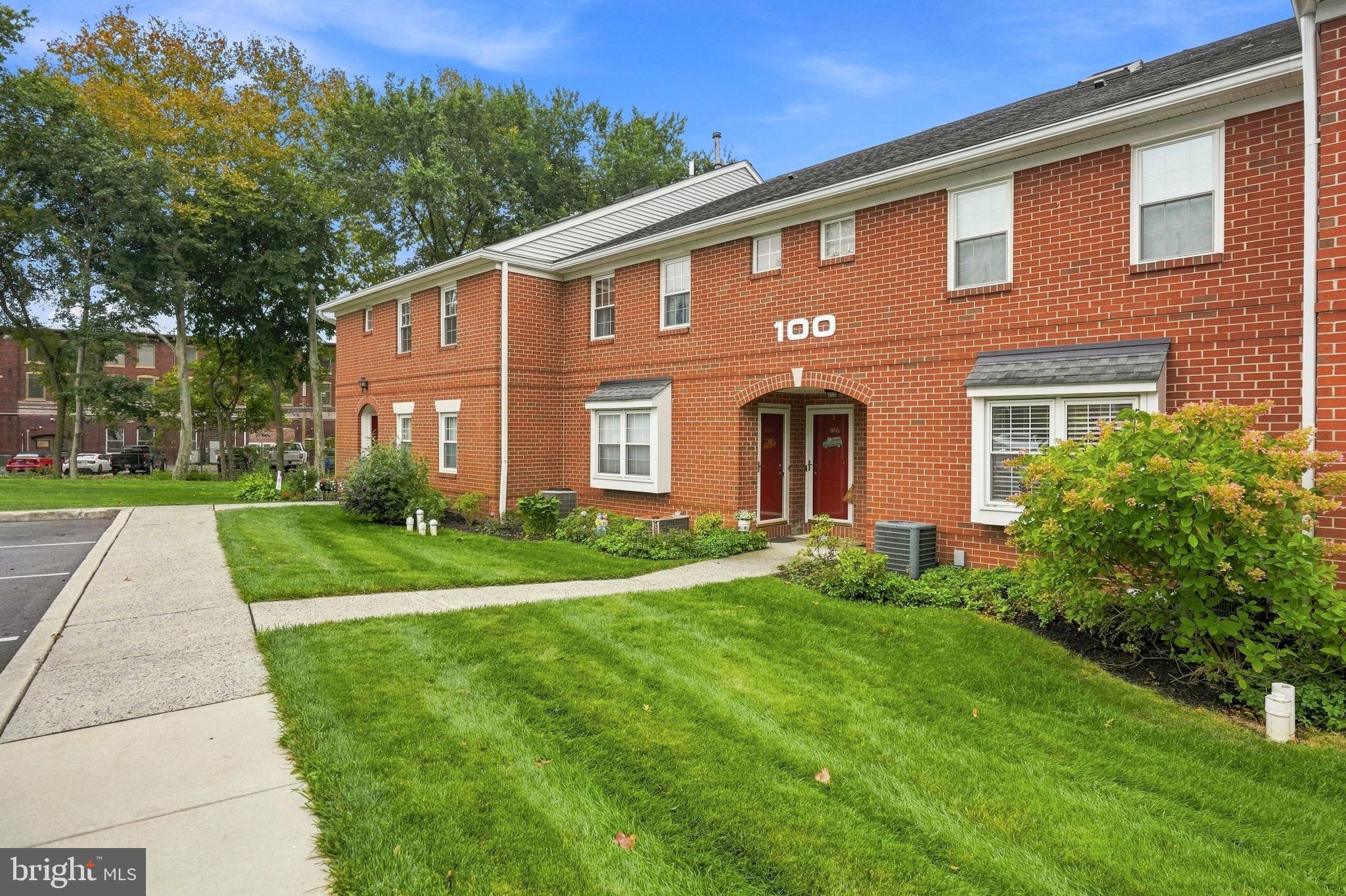 750 E MARSHALL STREET 103