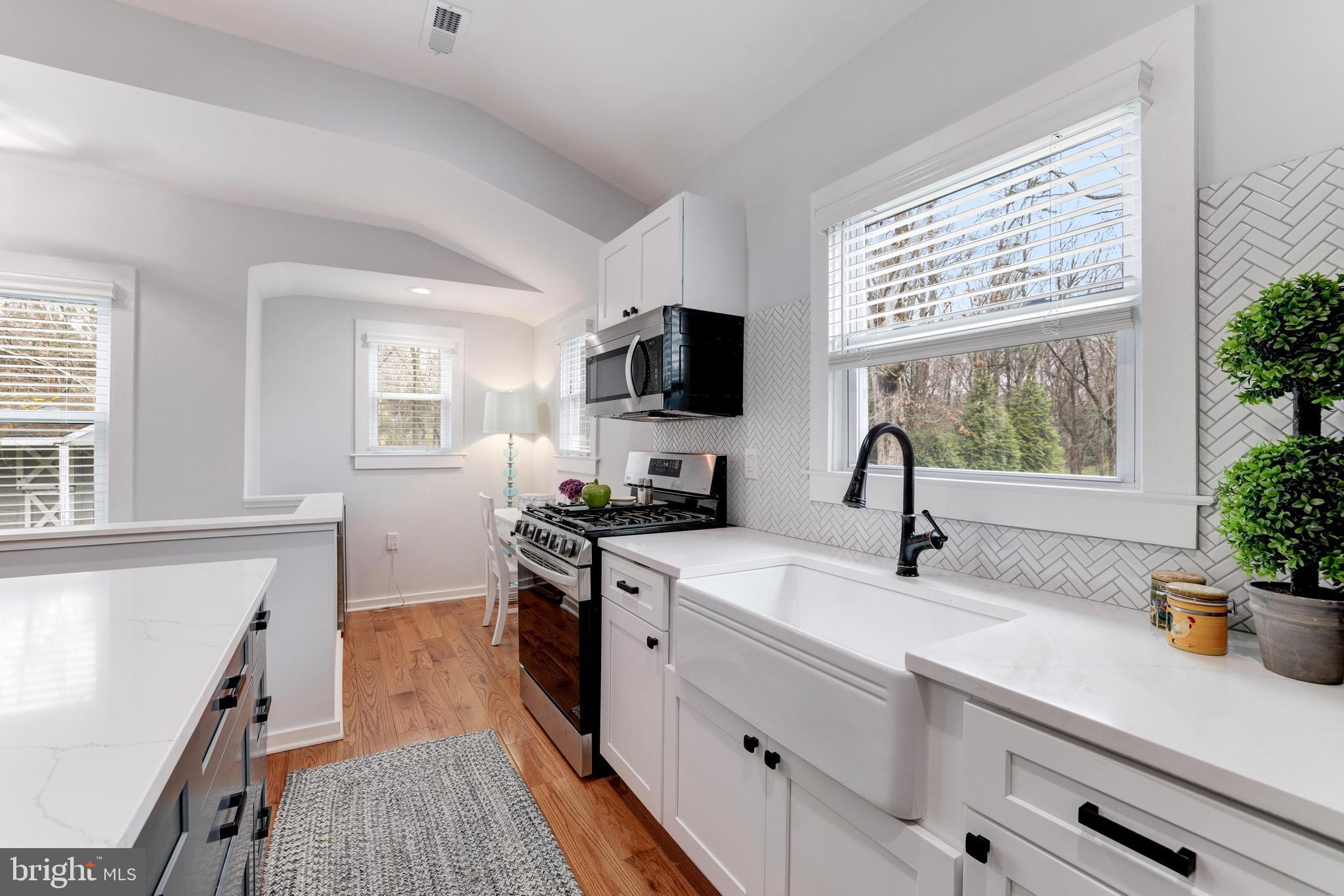 ANGELICA WOODS - Residential