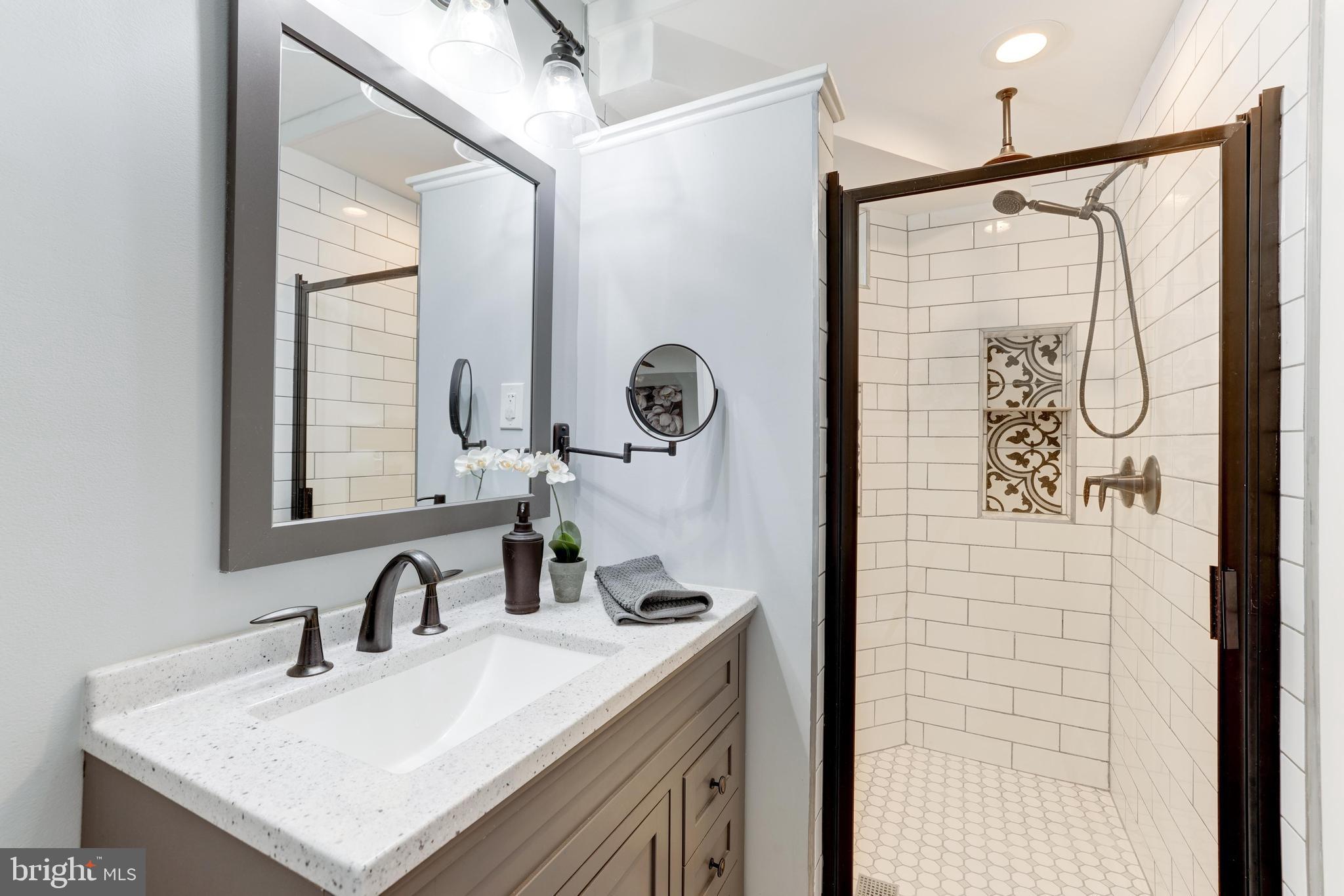 ANGELICA WOODS - Residential