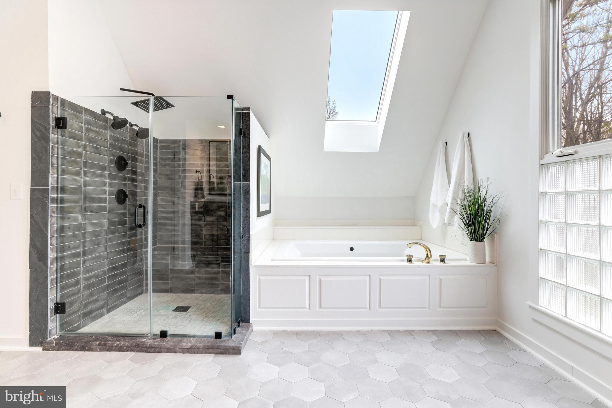 ANGELICA WOODS - Residential