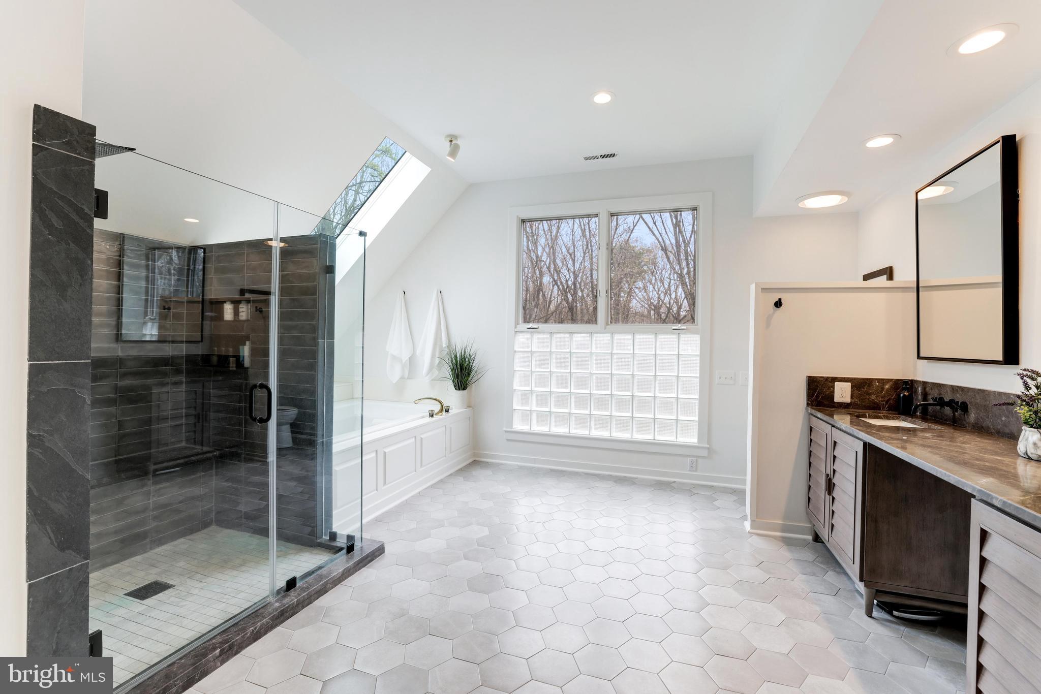 ANGELICA WOODS - Residential