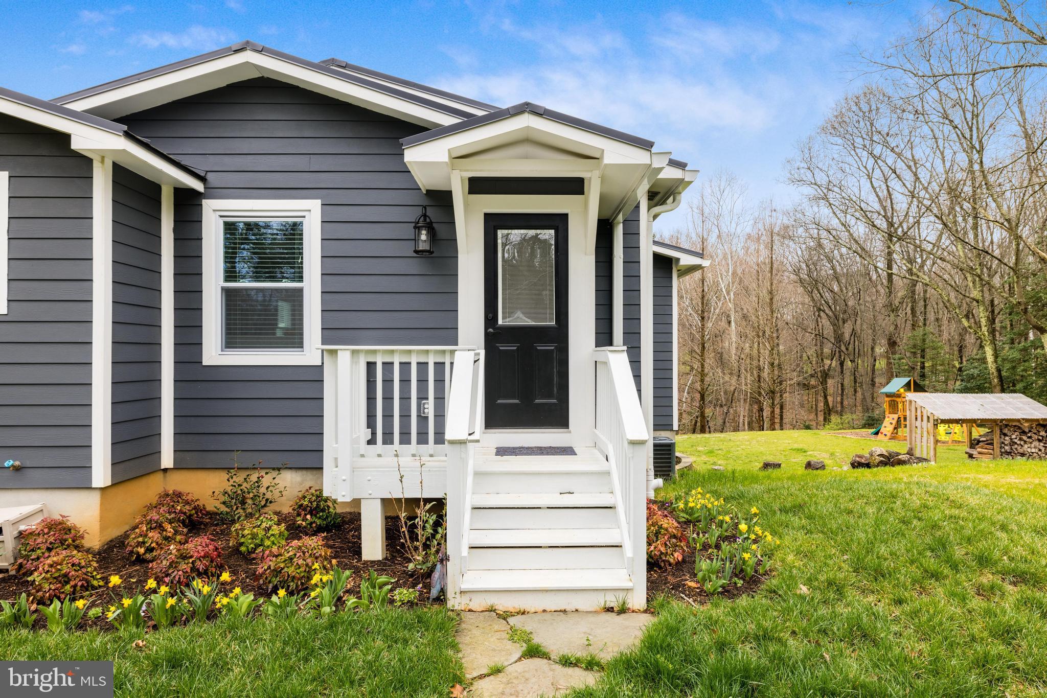 ANGELICA WOODS - Residential