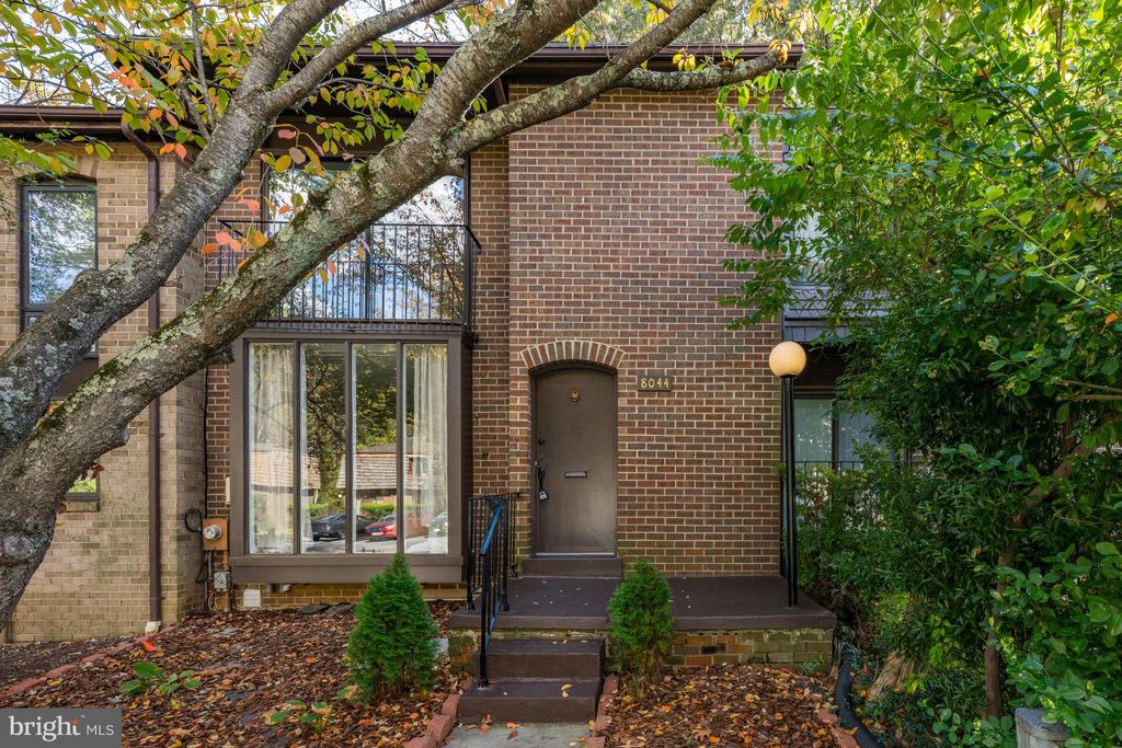 Photo of 8044 Inverness Ridge Road, POTOMAC, MD 20854 (MLS # MDMC2194824)