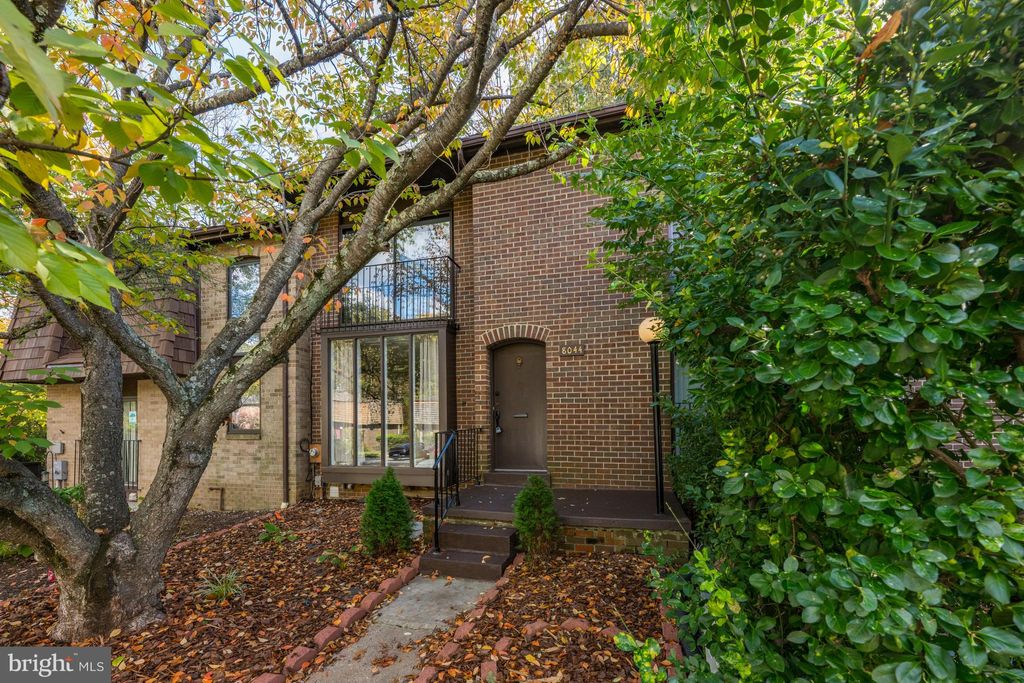 Photo of 8044 Inverness Ridge Road, POTOMAC, MD 20854 (MLS # MDMC2194824)
