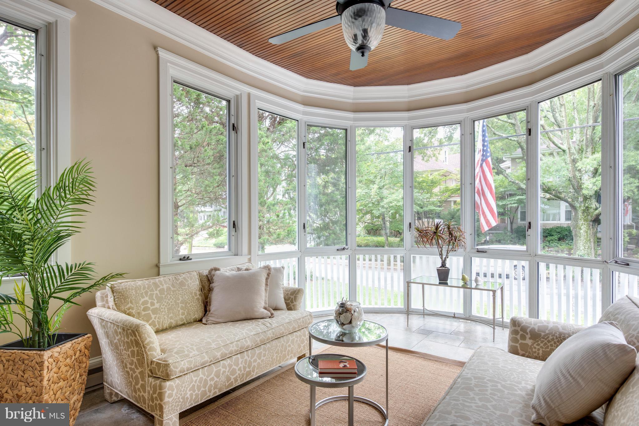 MURRAY HILL - Residential