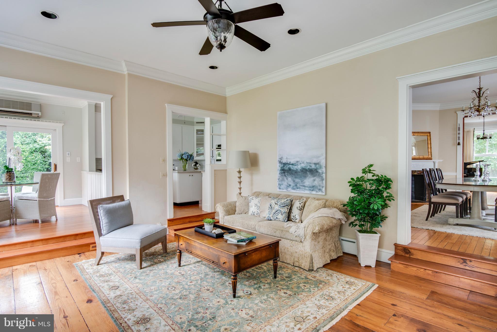 MURRAY HILL - Residential