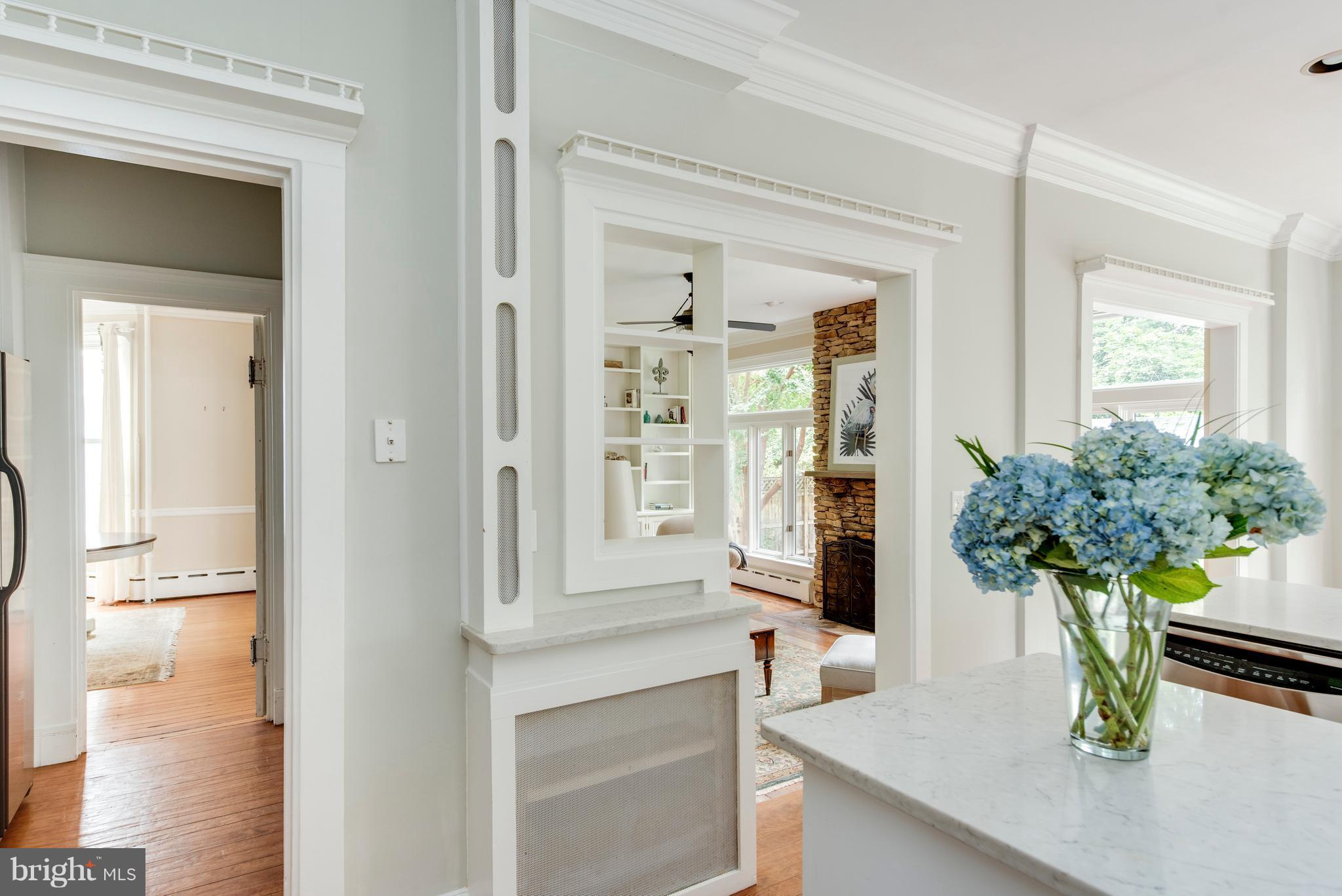 MURRAY HILL - Residential