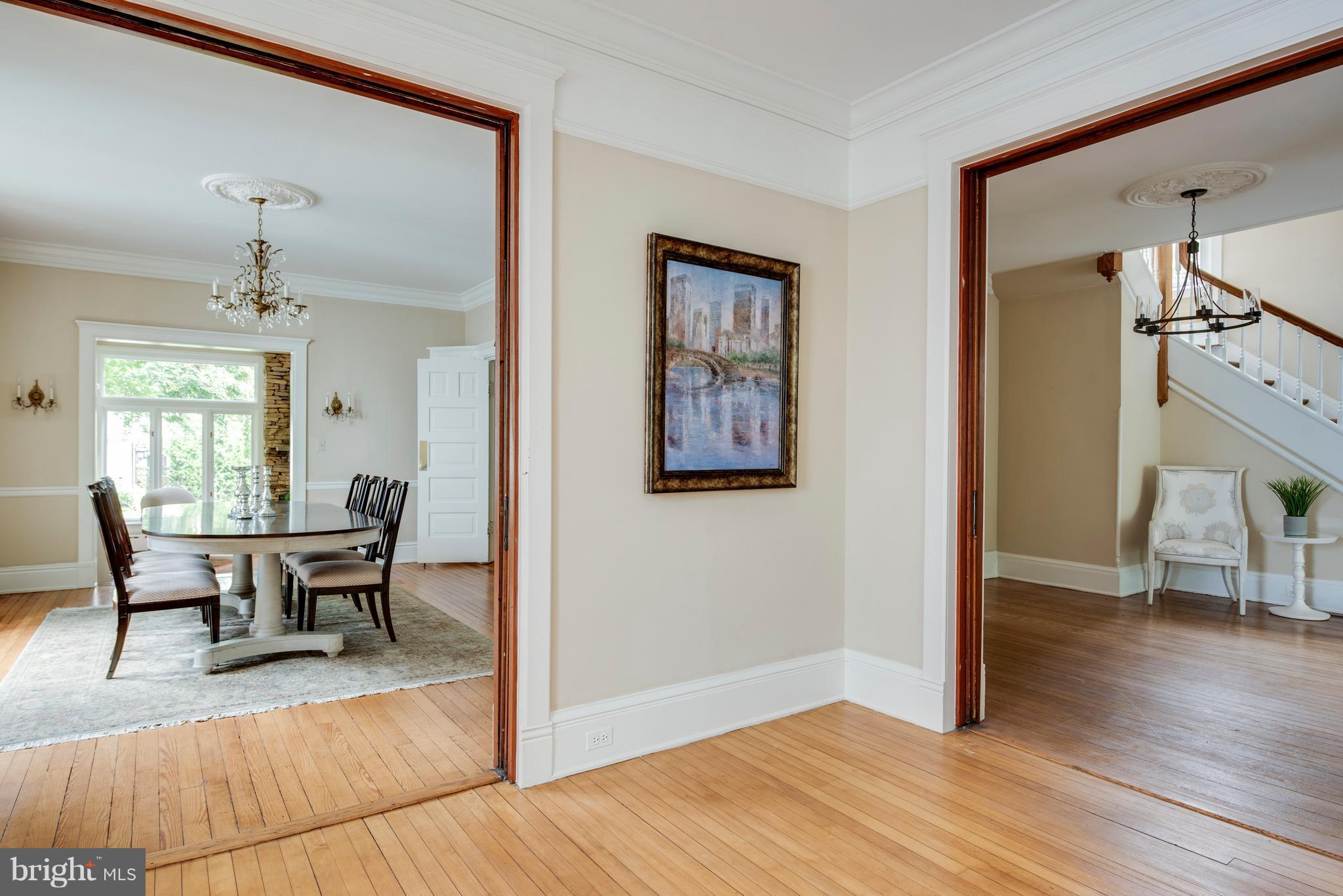 MURRAY HILL - Residential