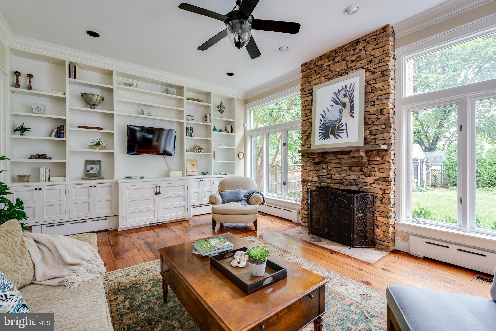 MURRAY HILL - Residential