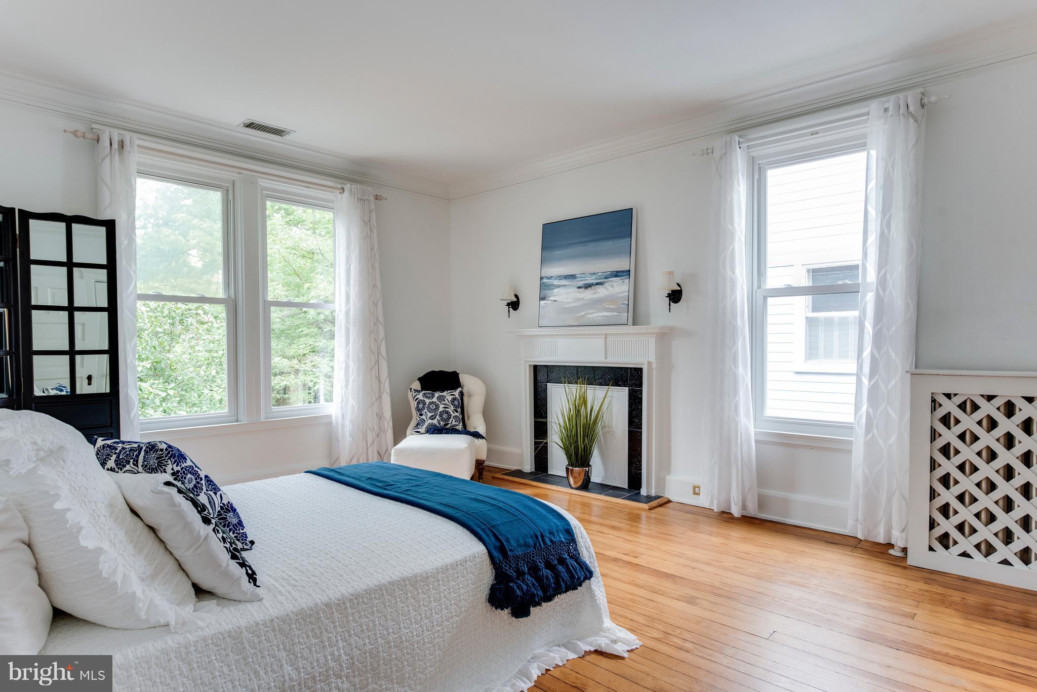 MURRAY HILL - Residential