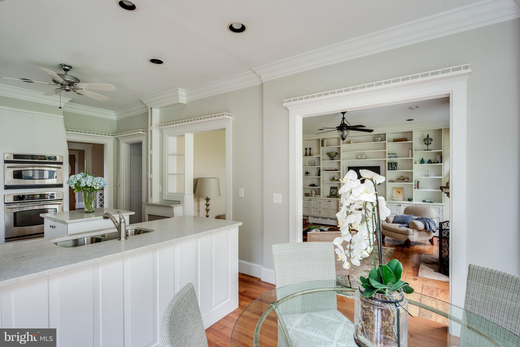 MURRAY HILL - Residential