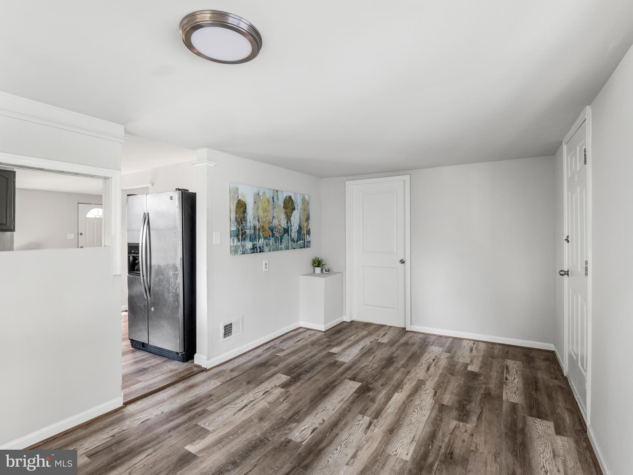 WASHINGTON SUBURBAN HOME - Residential