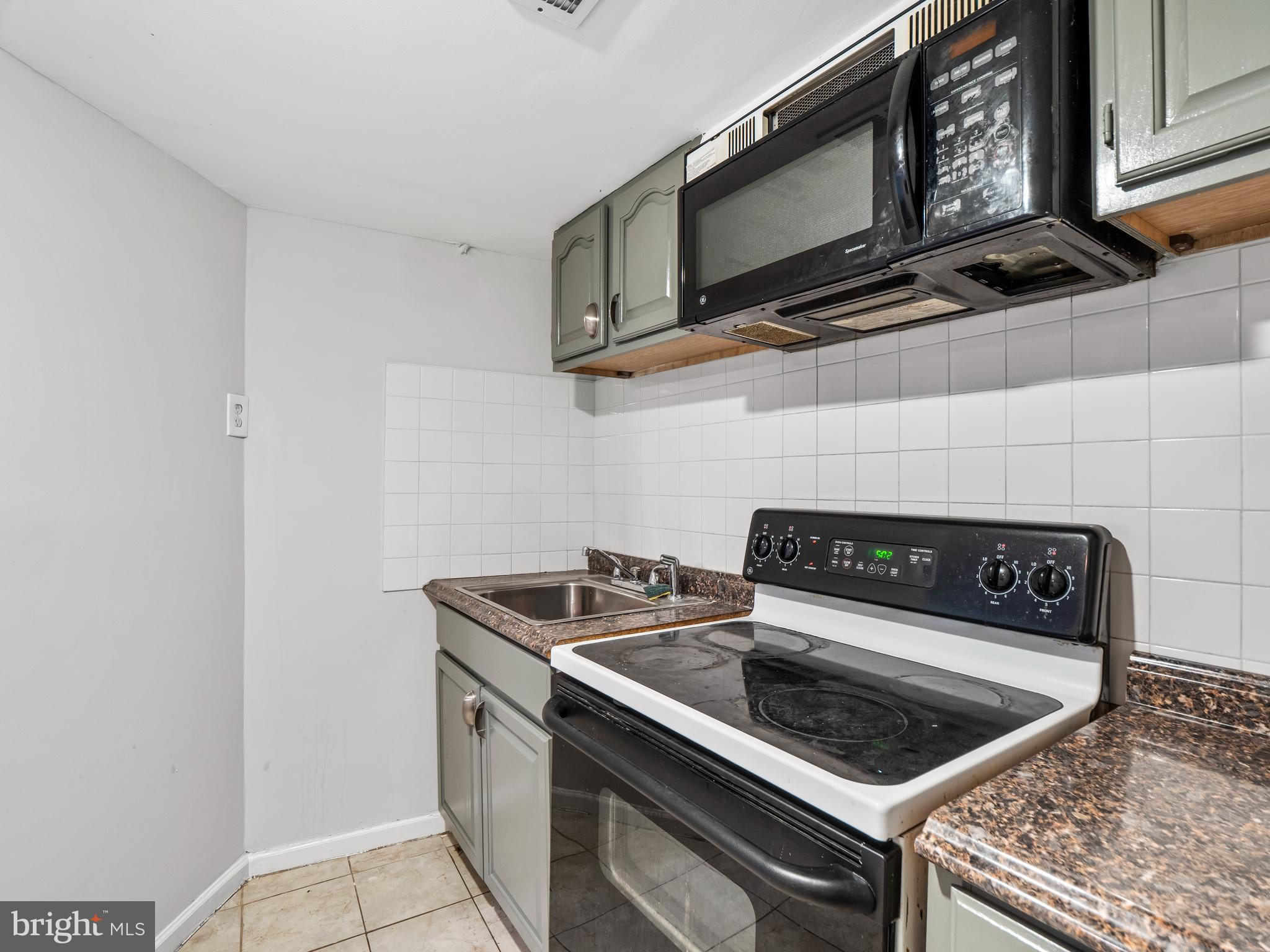 WASHINGTON SUBURBAN HOME - Residential