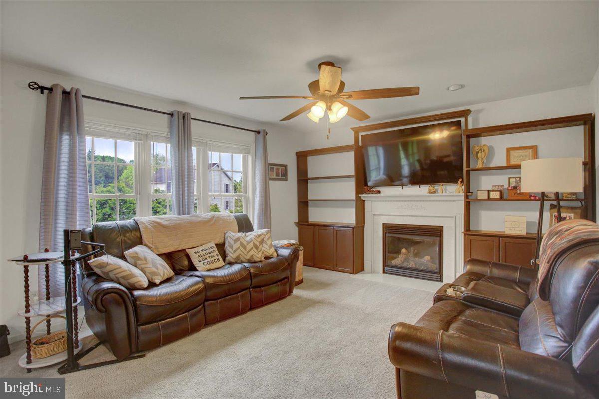 LIBERTY ESTATES - Residential